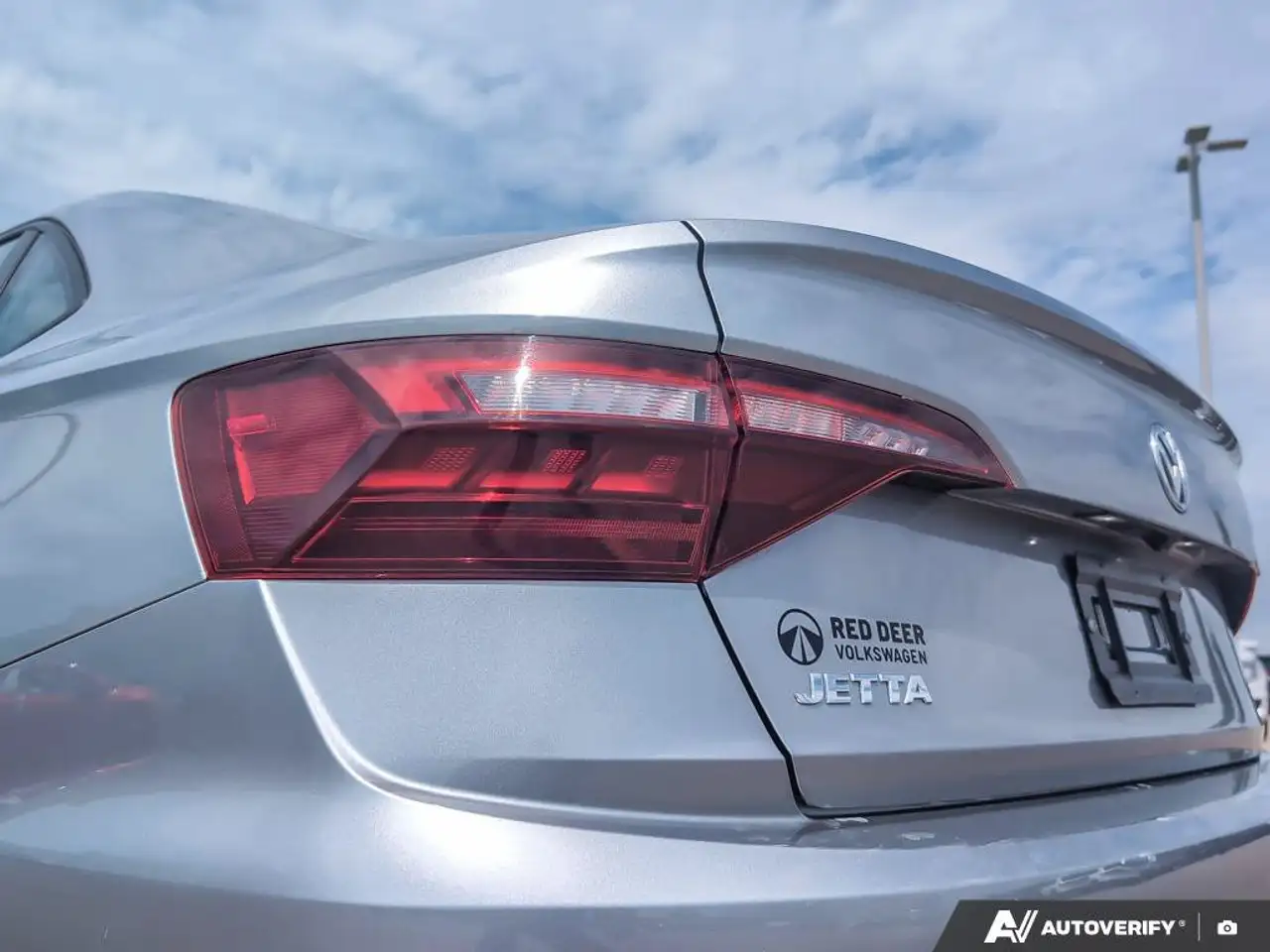 Volkswagen Jetta снимка Volkswagen Jetta