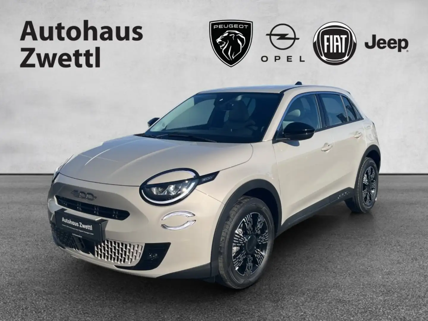 Fiat 600 MHEV 100 eDCT6 Style-Paket bež - 1