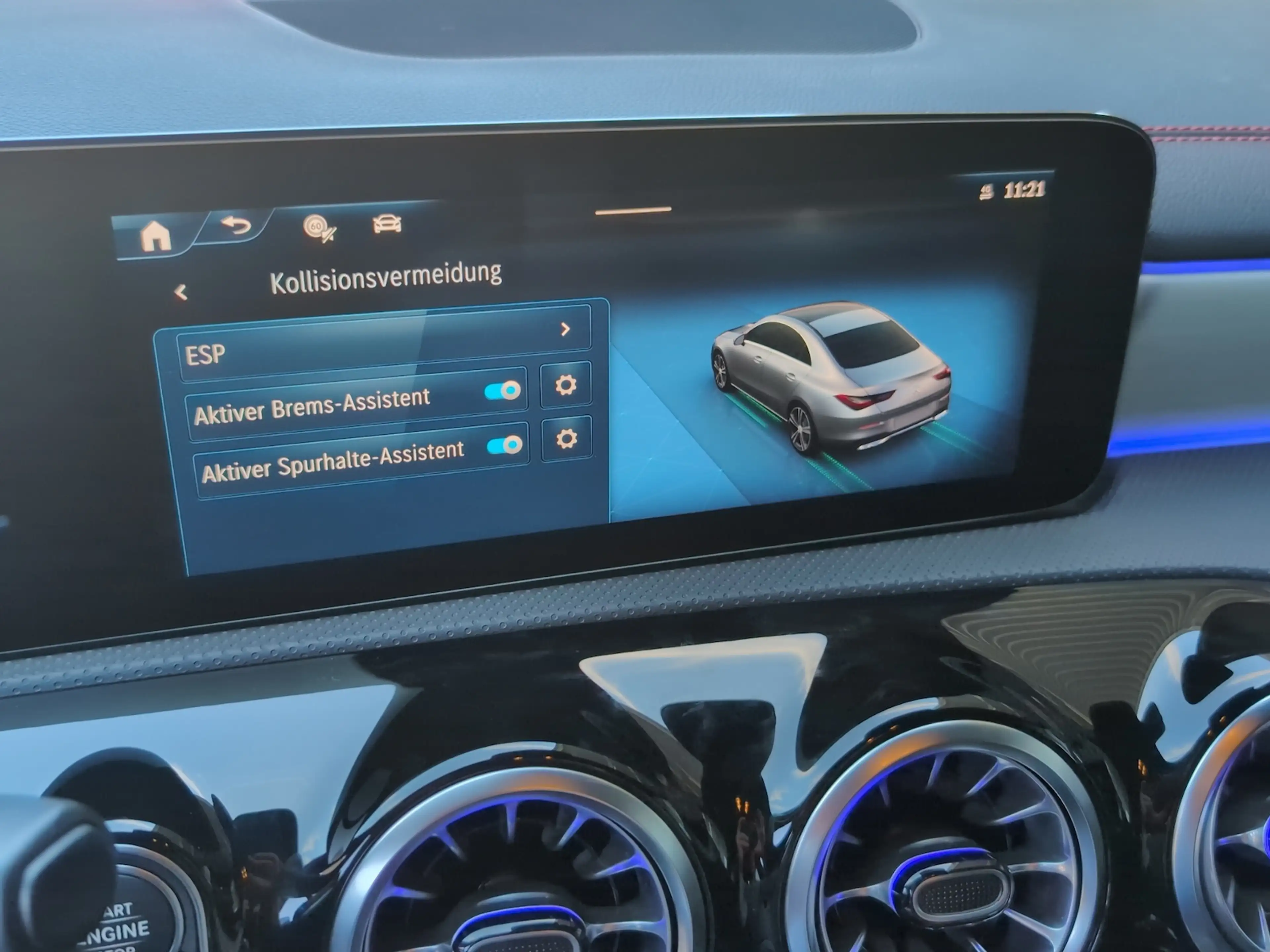 Mercedes-Benz CLA 220 d AMG Line *Multibe*Distro*Ambient*Wide* — photo 14