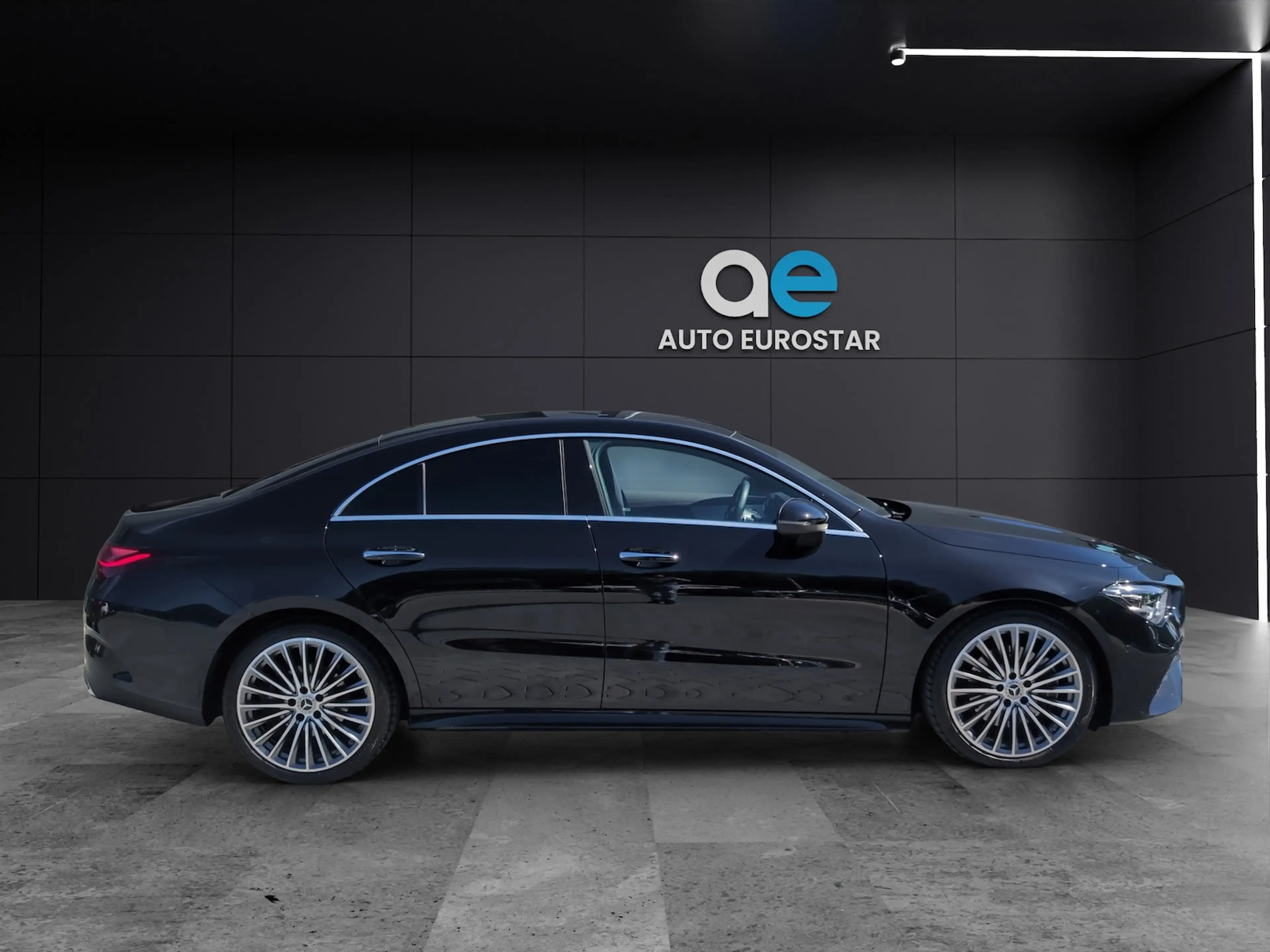 Mercedes-Benz CLA 220 d AMG Line *Multibe*Distro*Ambient*Wide* — photo 6