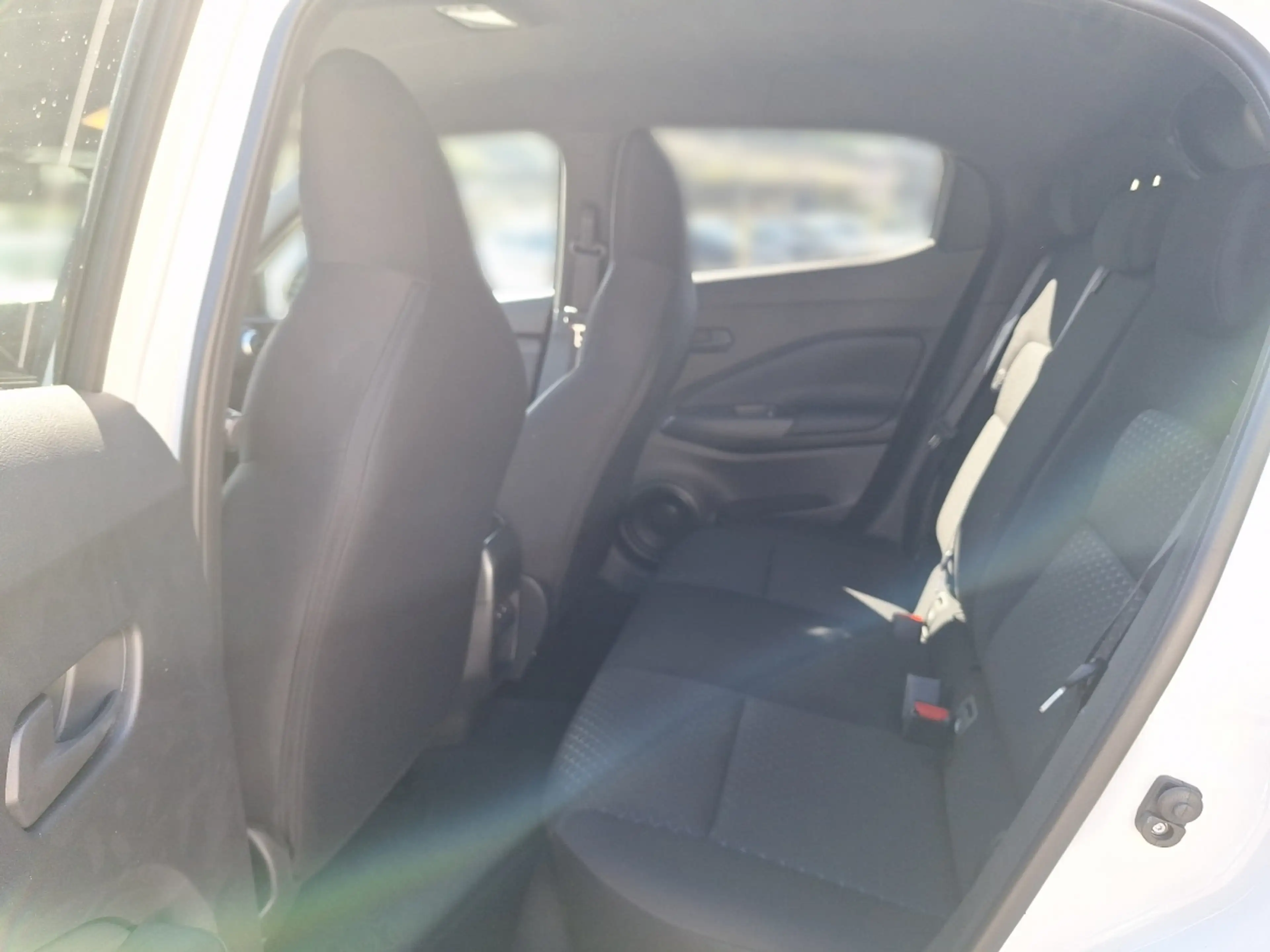 Nissan Juke N-Connecta 1.0 DIG-T 114PS — photo 11