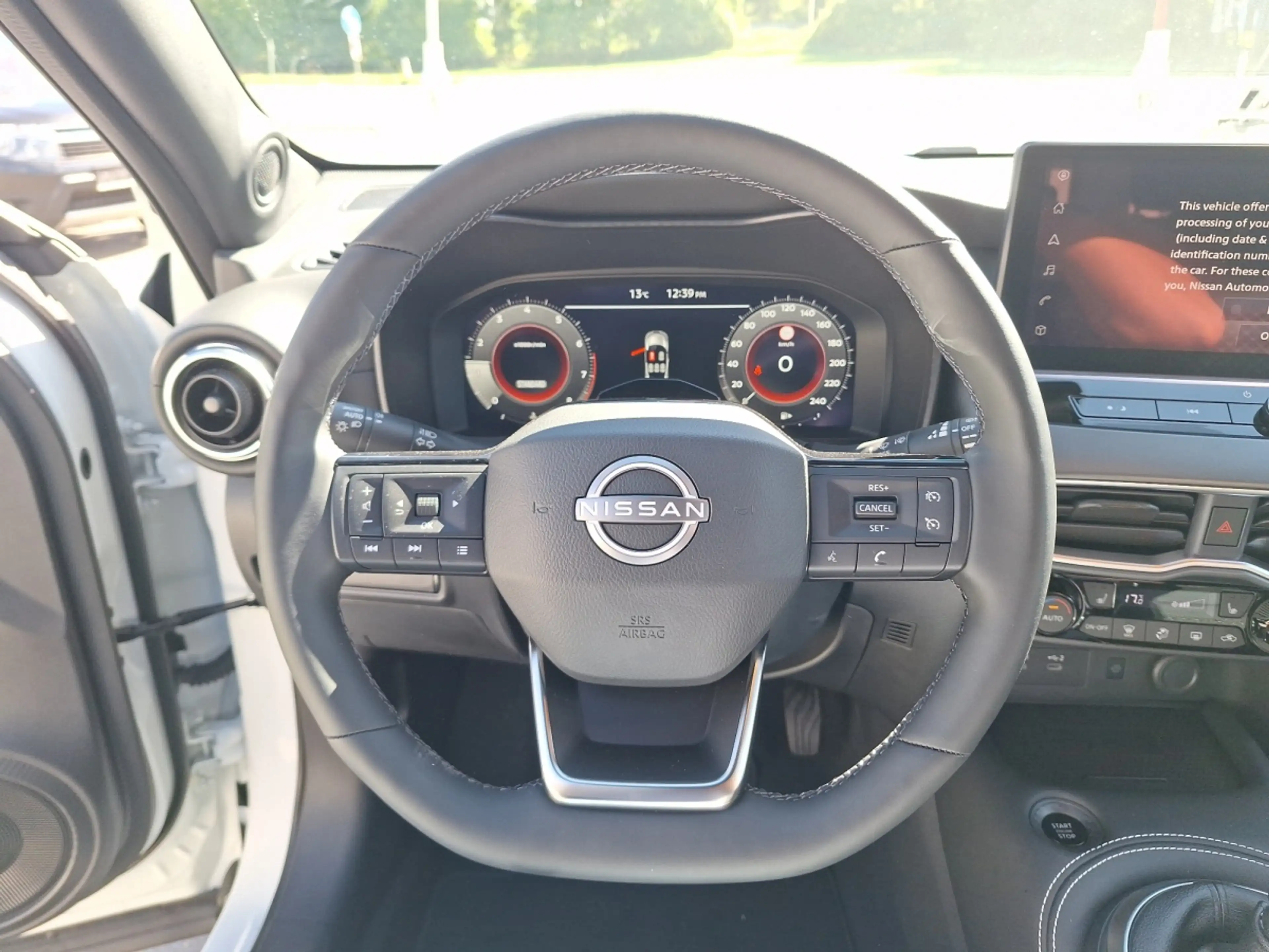 Nissan Juke N-Connecta 1.0 DIG-T 114PS — photo 13