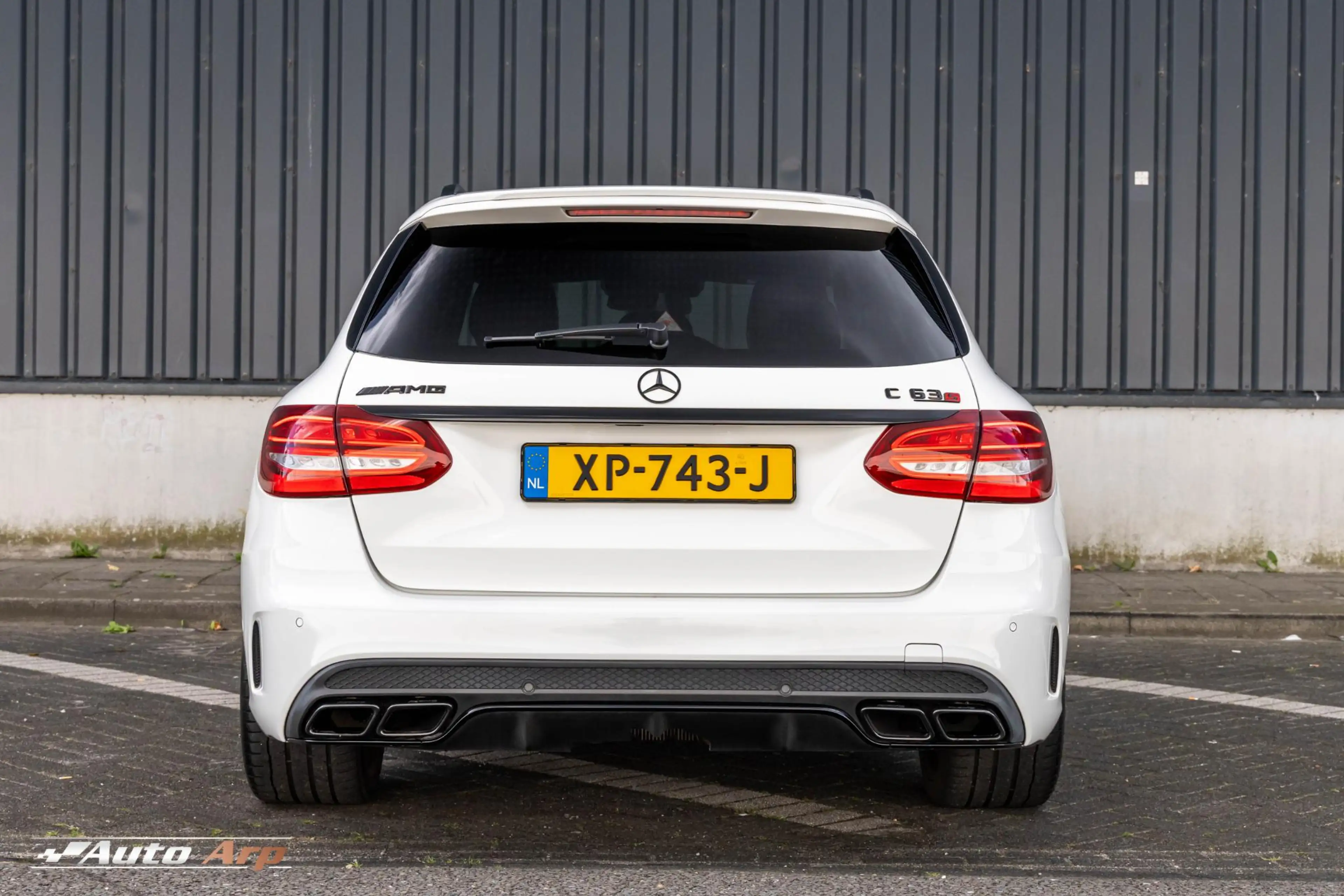 Mercedes-Benz C 63 AMG Estate S — photo 9