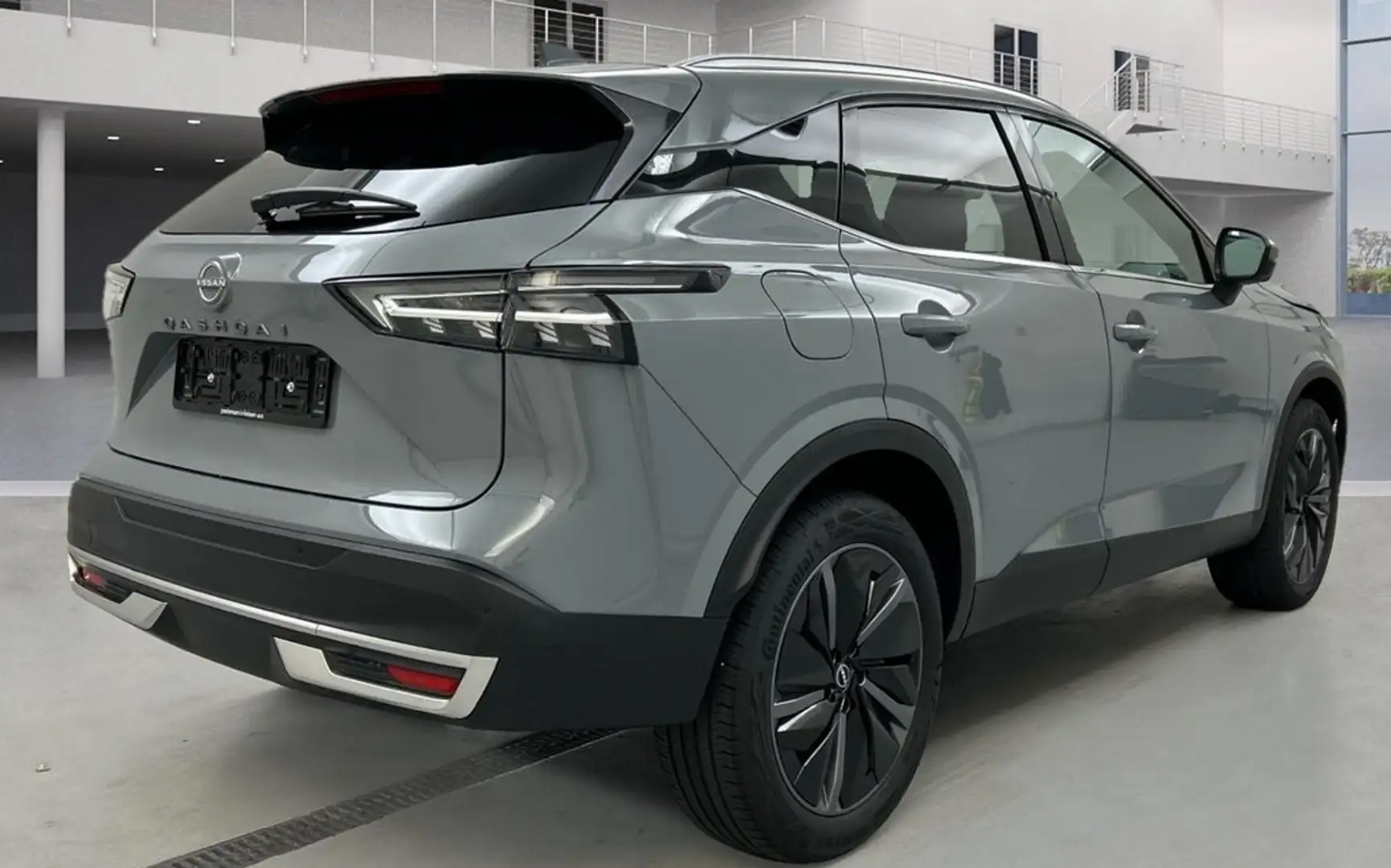 Nissan Qashqai Qashqai 1.3 DIG-T 4x4 MHEV Xtronic Tekna+ Gris - 1