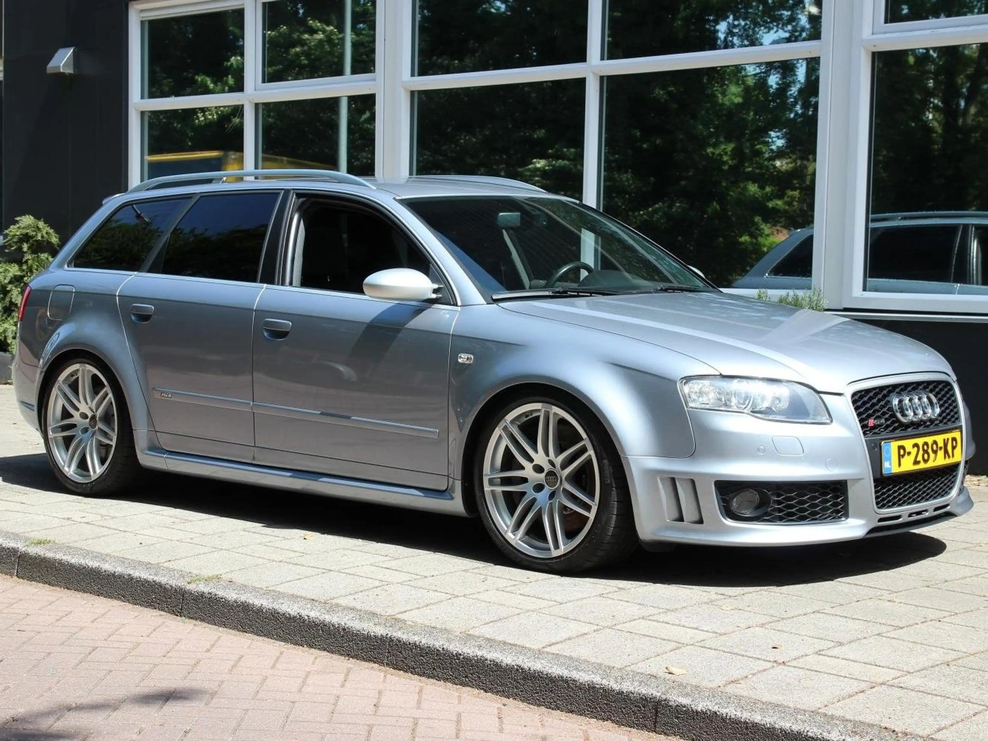 Audi RS4 B7 Avant