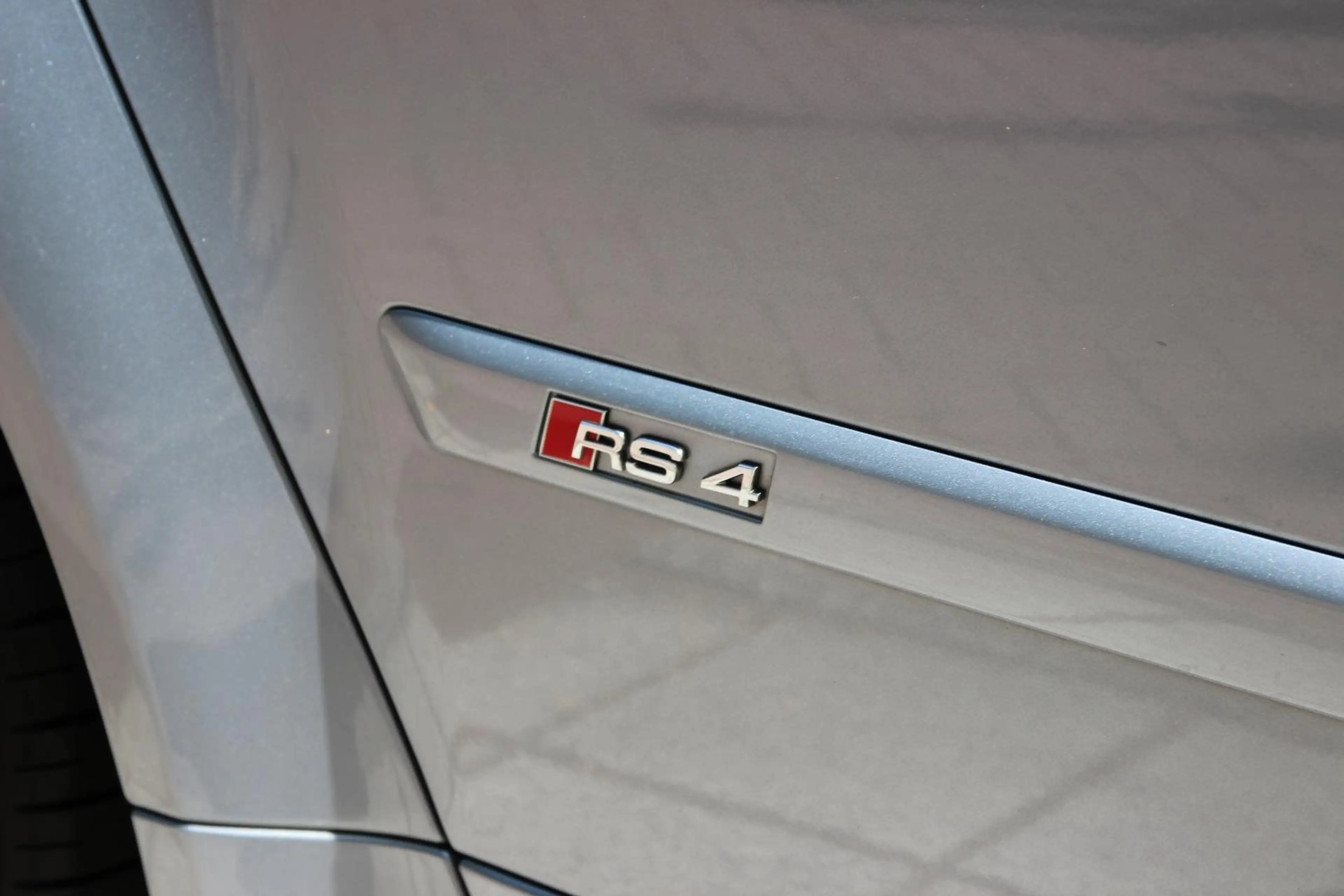 Audi RS4 B7 Avant — photo 14
