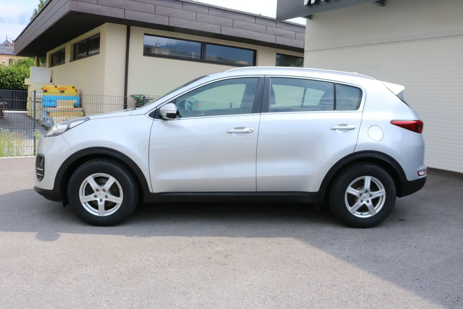 Kia Sportage 1,7 CRDI ISG Silber Grau - 2
