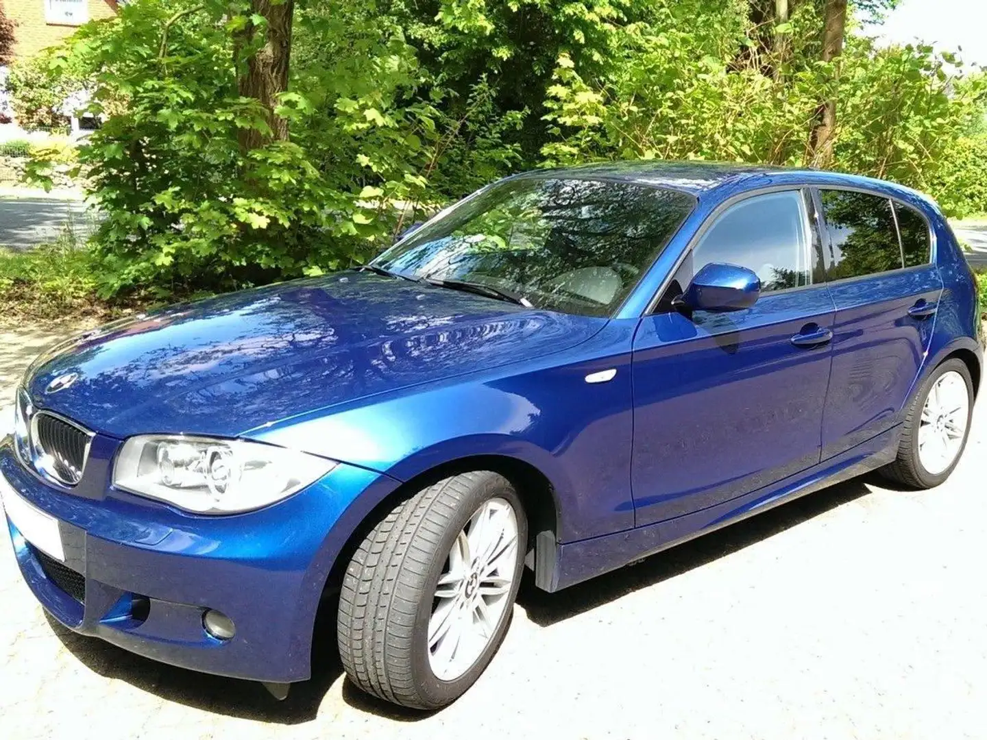 BMW 118 118d Blau - 1