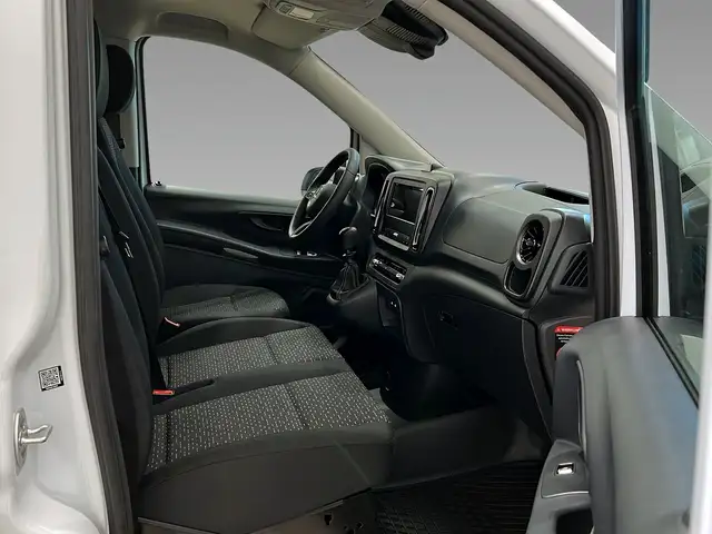 Mercedes-Benz Vito view 9