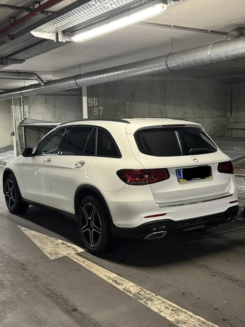 Mercedes-Benz GLC 300 d 4Matic 9G-TRONIC AMG Line - 2