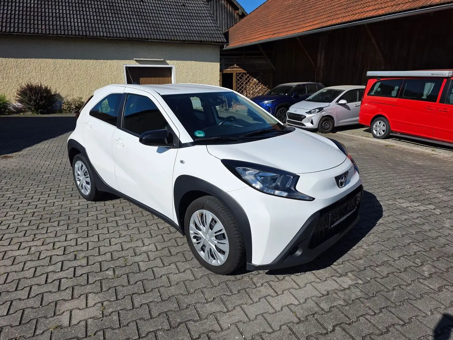 Toyota Aygo X Xplay++Neue Modell++ACC,Rückfahrkamera++ Weiß - 1