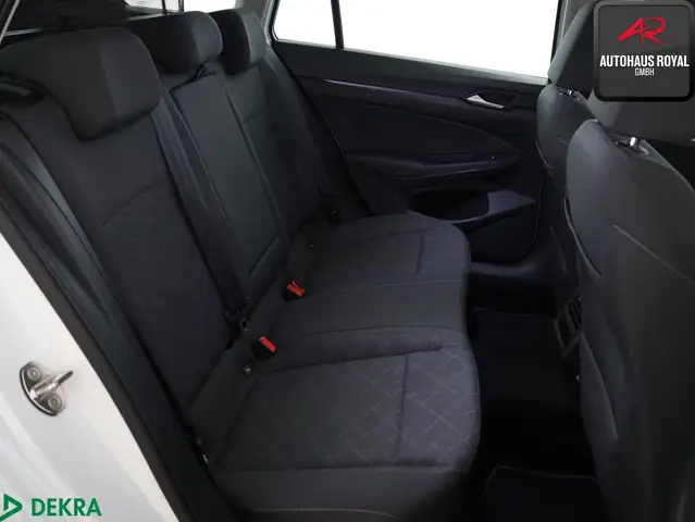 Volkswagen Golf view 12