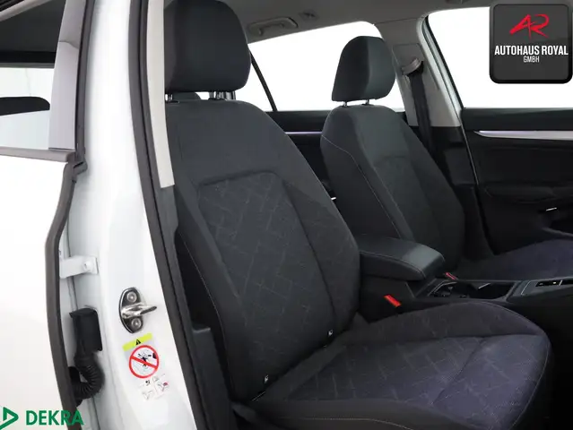 Volkswagen Golf view 11