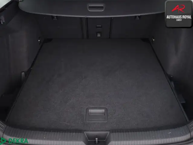 Volkswagen Golf view 13