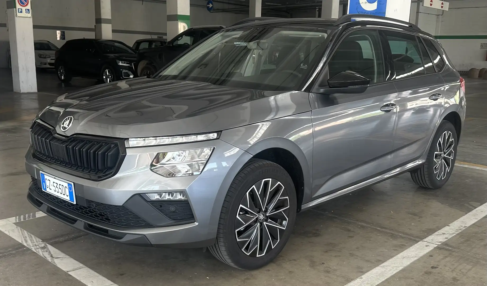 Skoda Kamiq 1.0 tsi Black Dots 115cv - 1