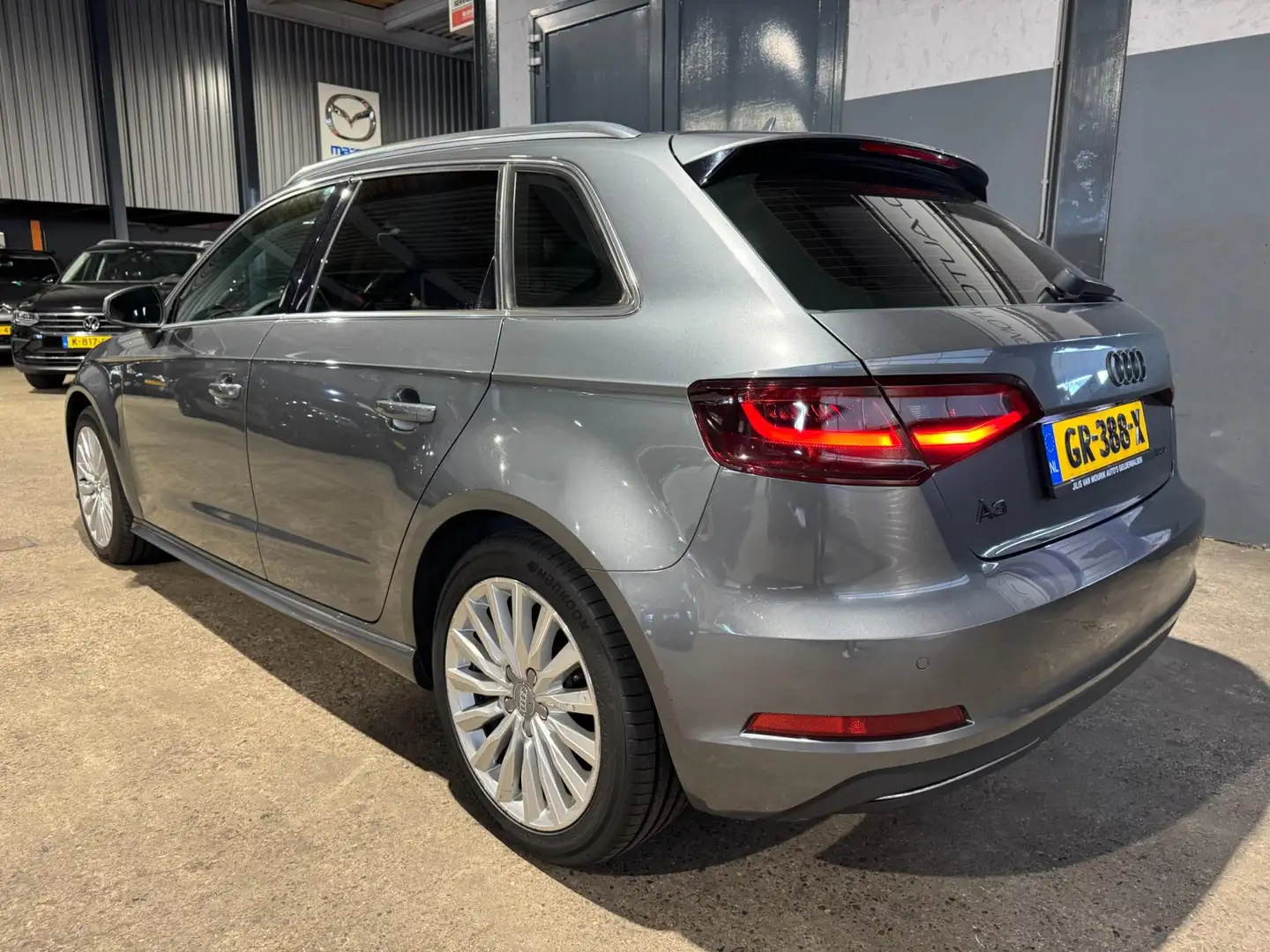 Audi A3 Sportback 1.4 e-tron PHEV Attraction Pro Line plus Grigio - 2