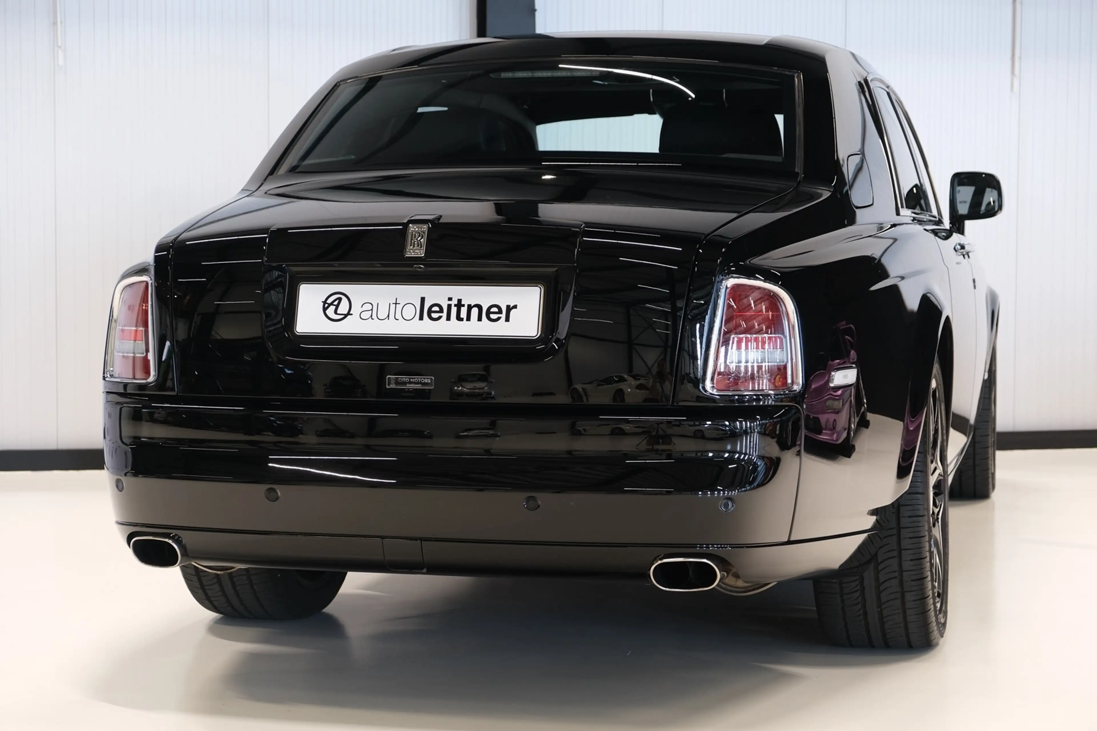 Rolls-Royce Phantom Bespoke Pearl Edition origineel 35.648 km — photo 15