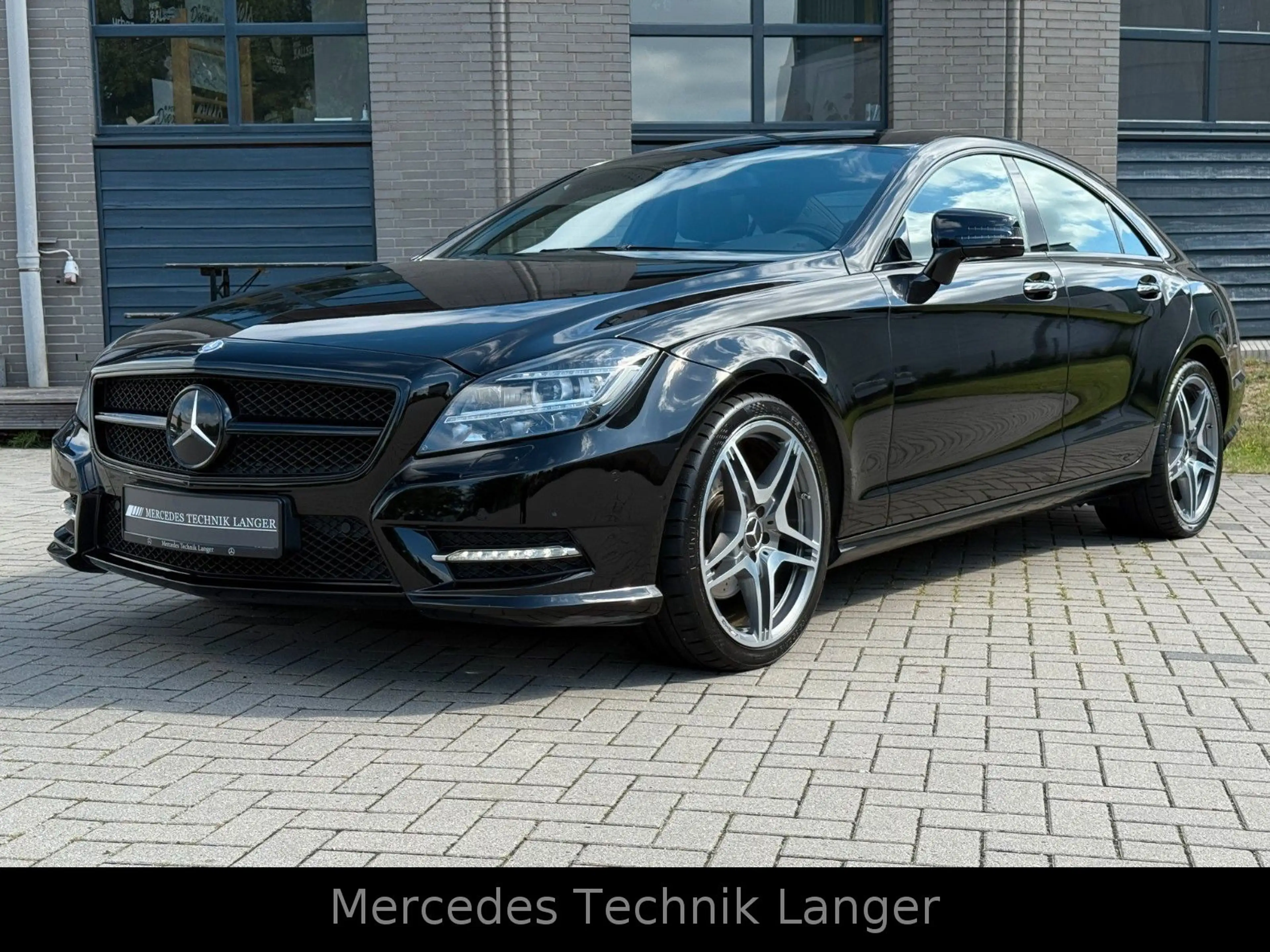 Mercedes-Benz CLS 350 CGI AMG PAKET — photo 2