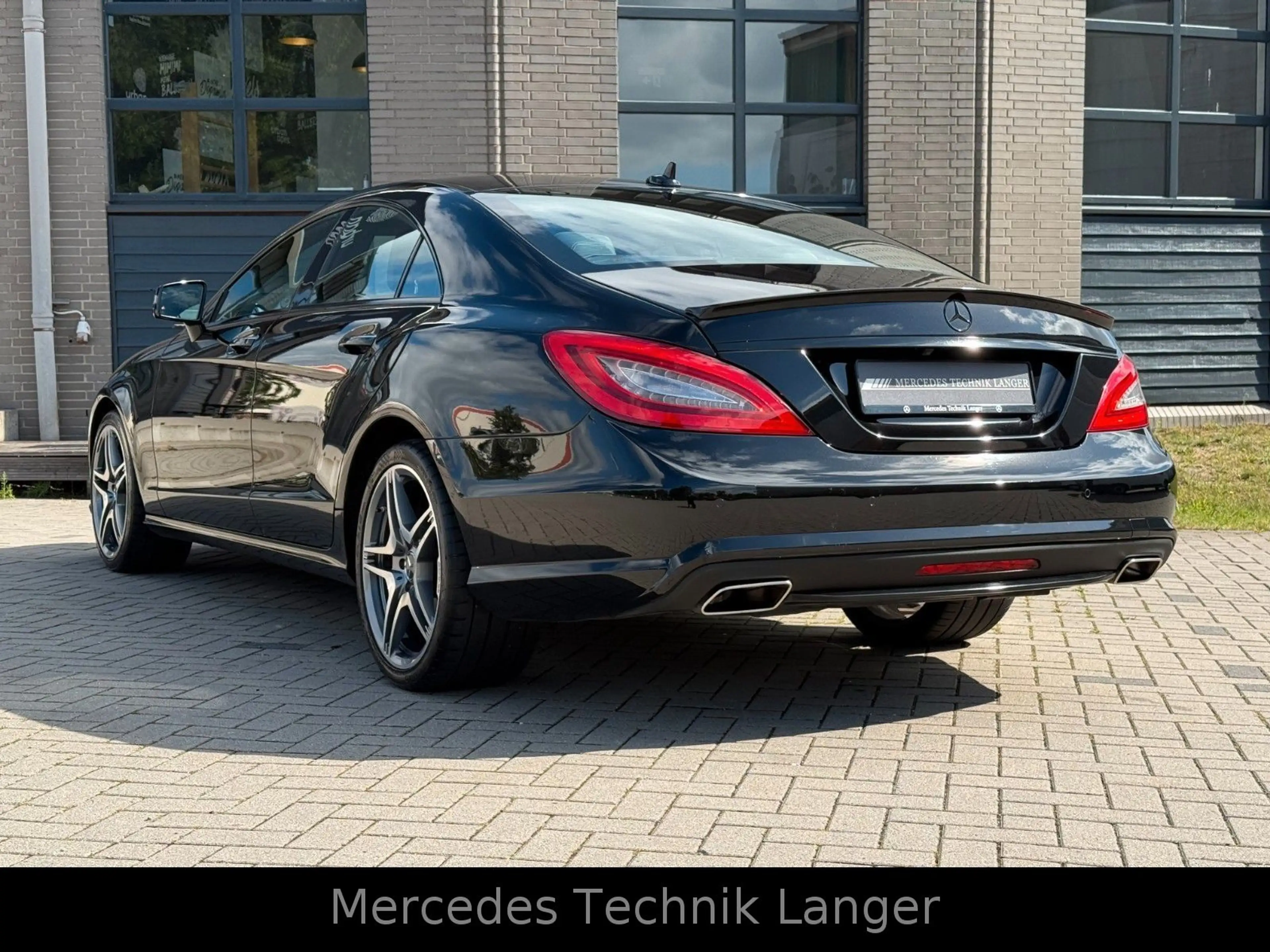Mercedes-Benz CLS 350 CGI AMG PAKET — photo 3