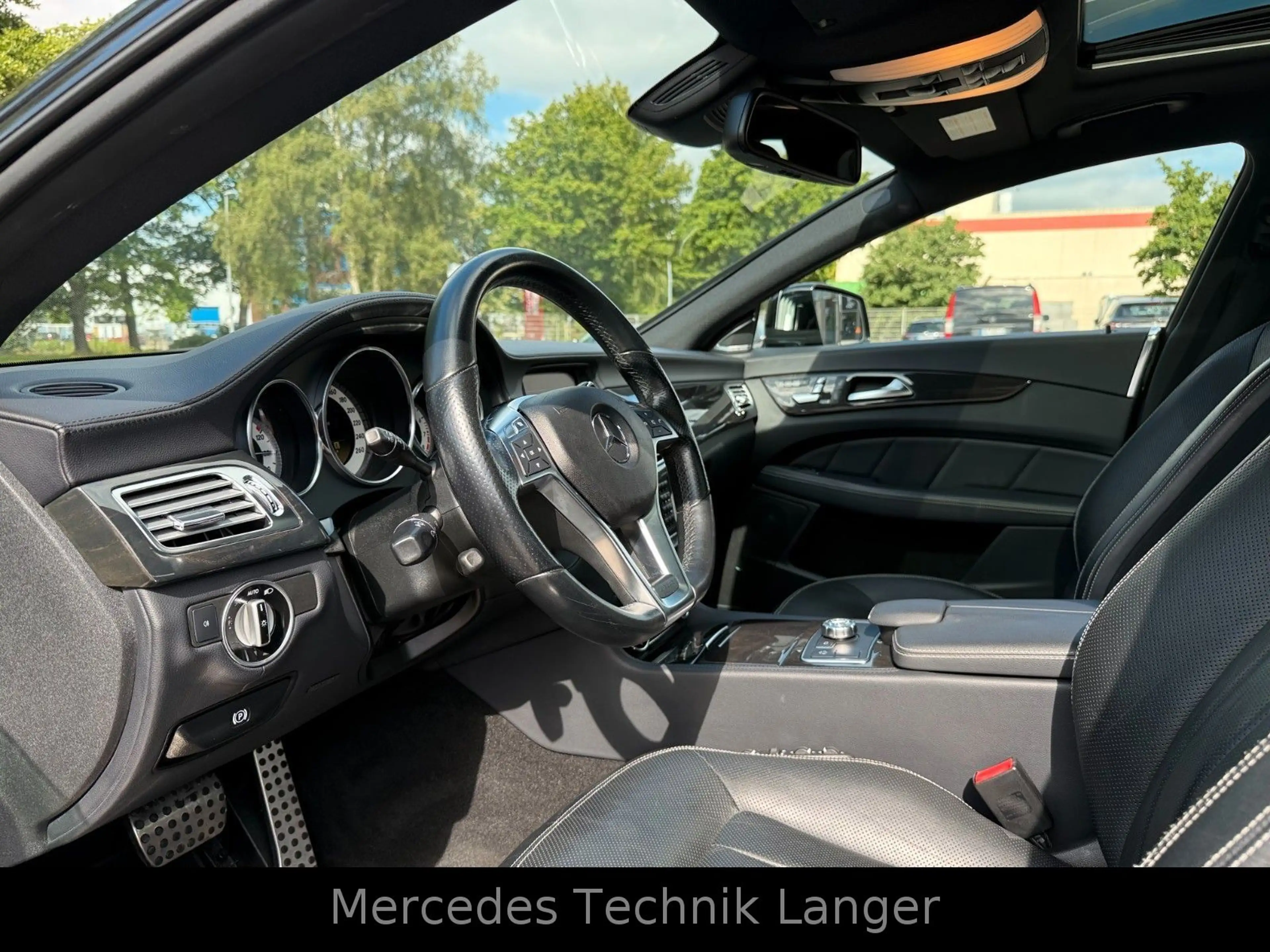 Mercedes-Benz CLS 350 CGI AMG PAKET — photo 7