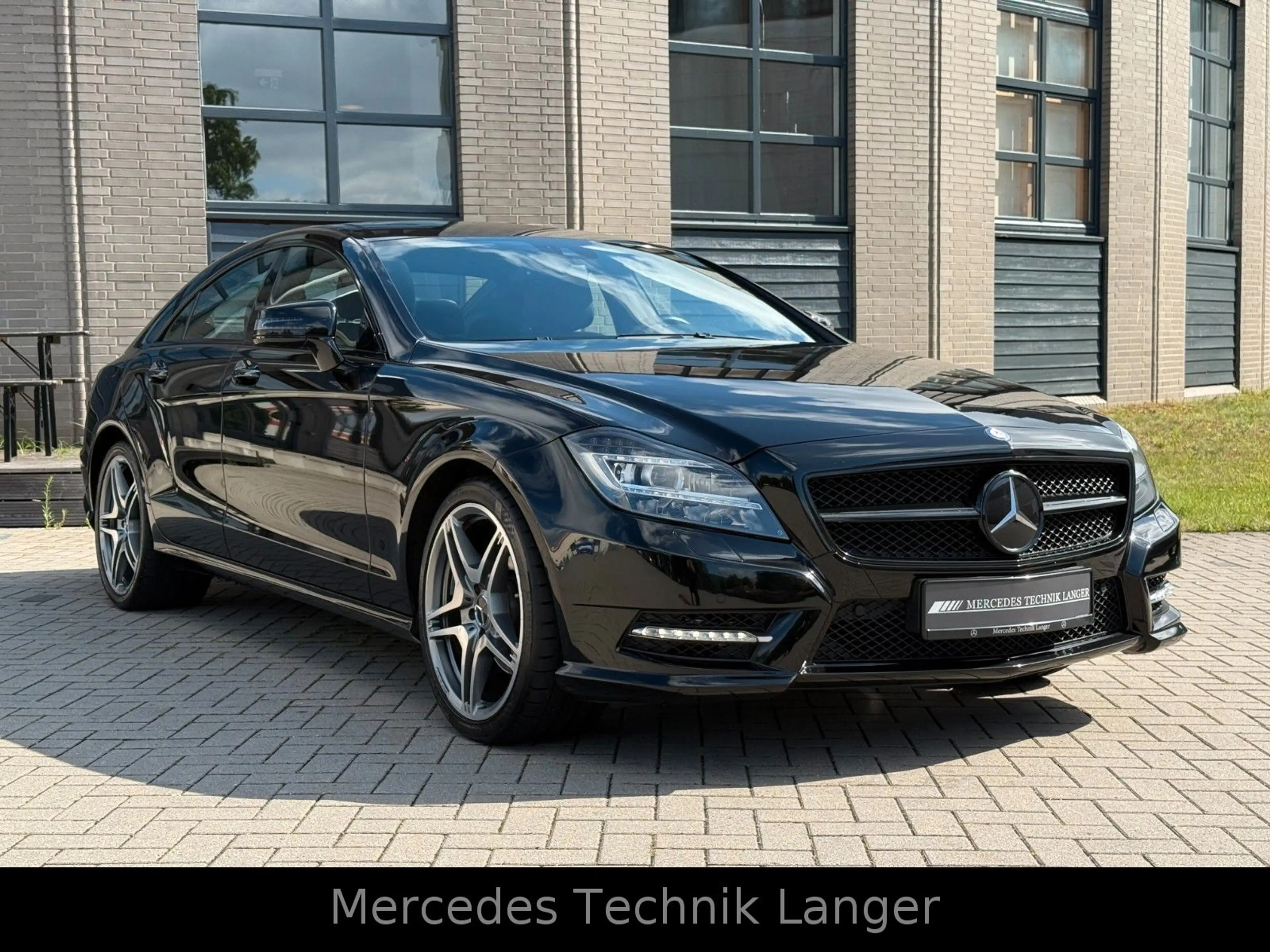 Mercedes-Benz CLS 350 CGI AMG PAKET