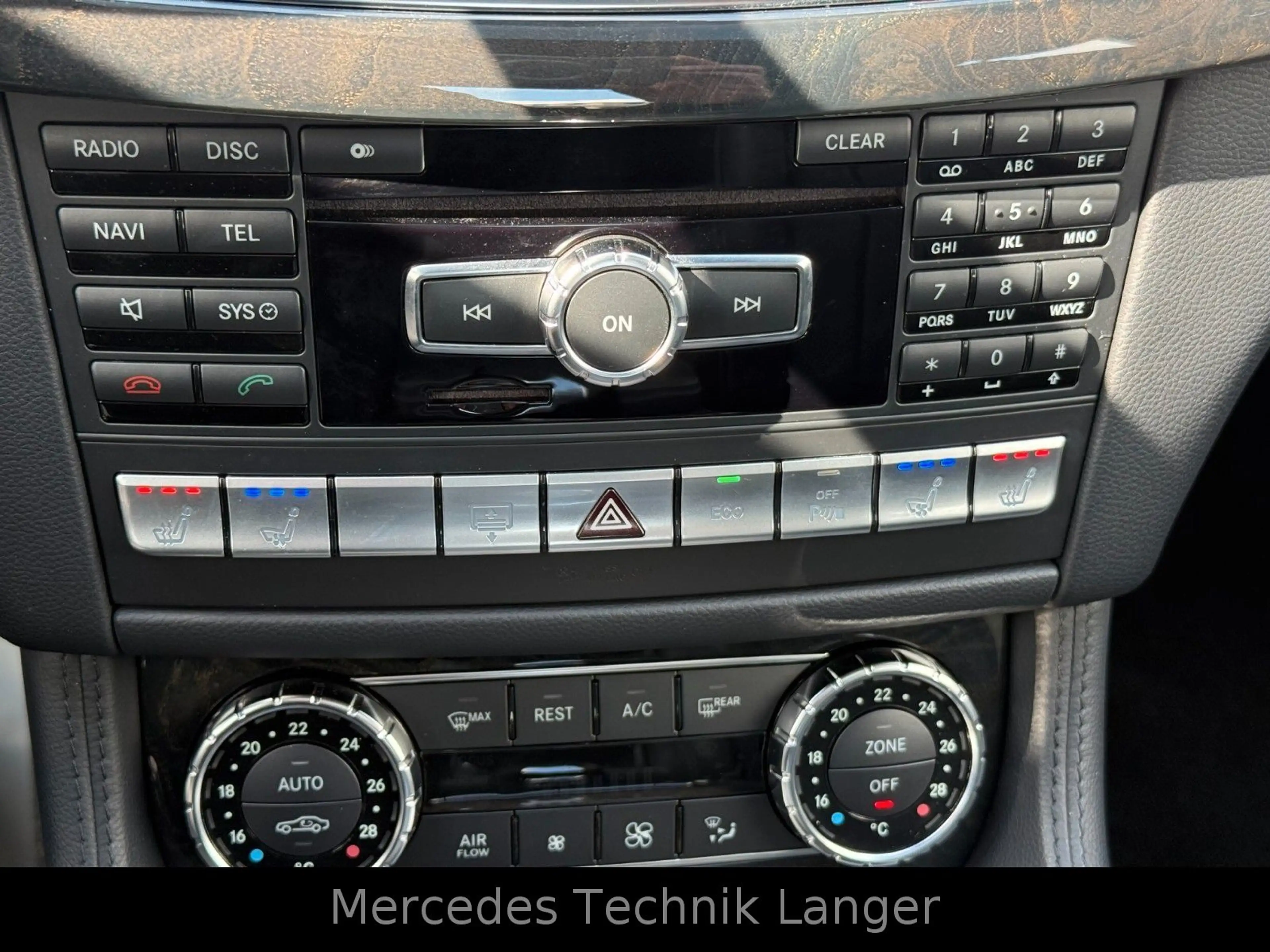 Mercedes-Benz CLS 350 CGI AMG PAKET — photo 13