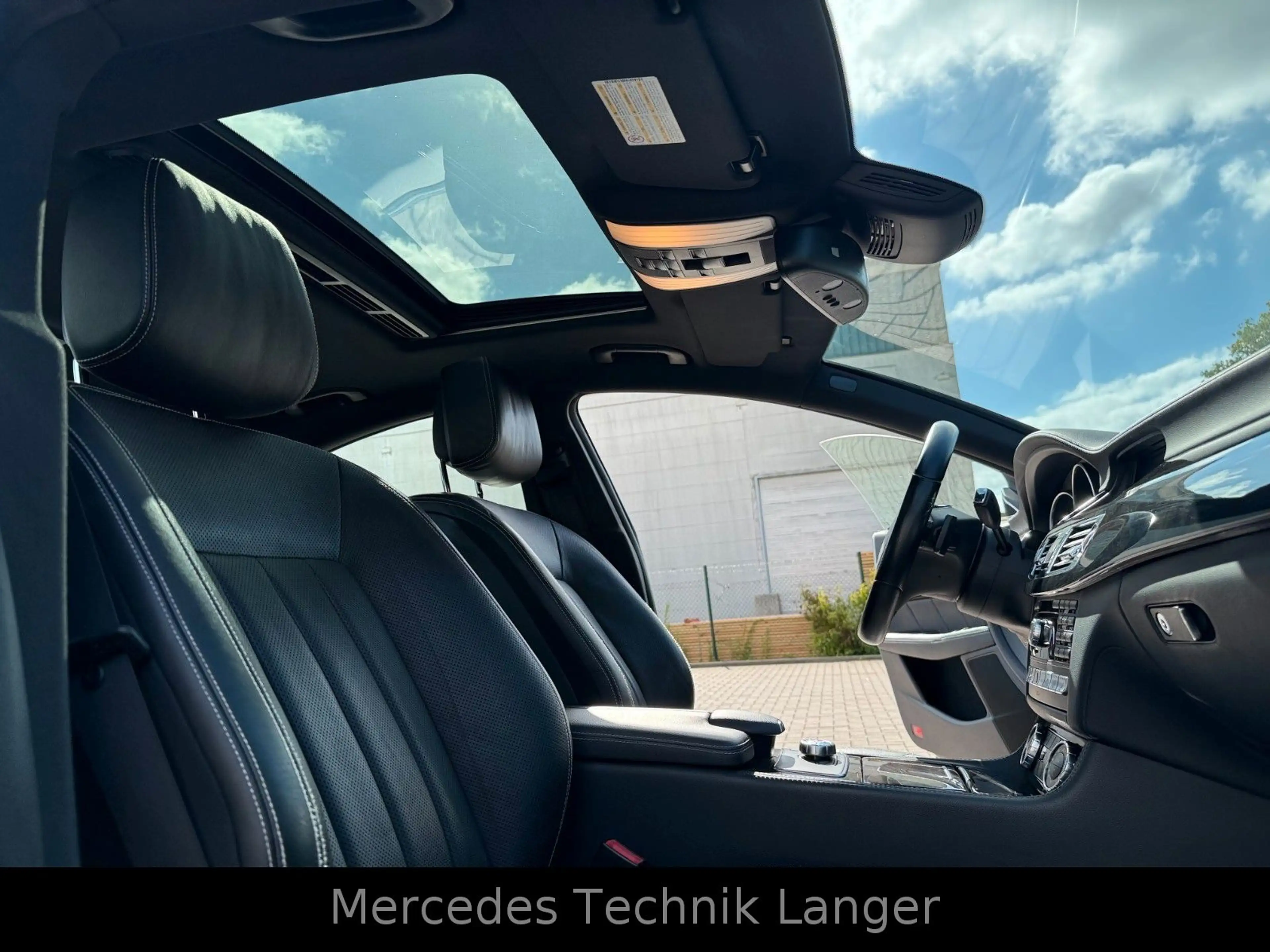 Mercedes-Benz CLS 350 CGI AMG PAKET — photo 9
