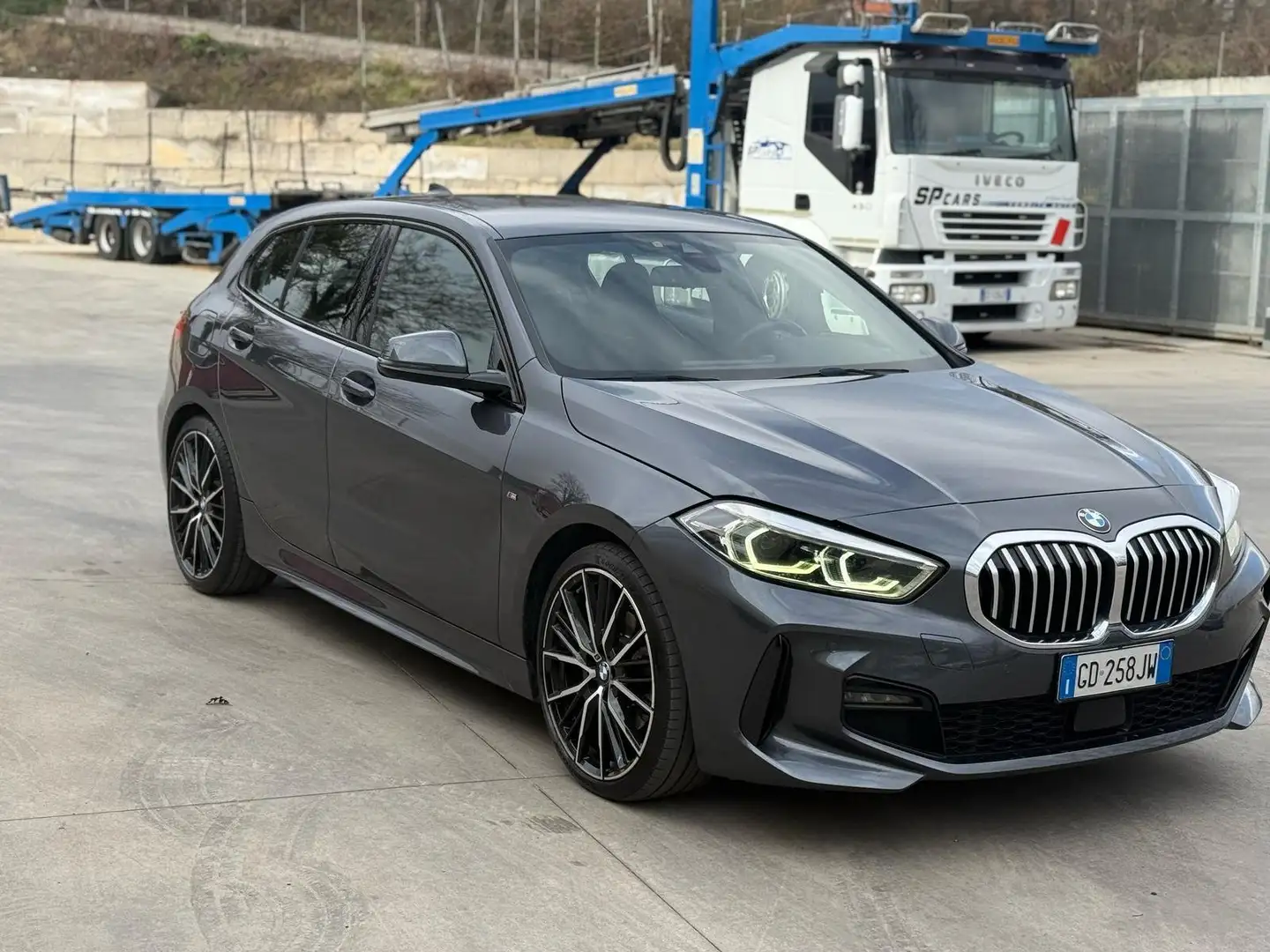 BMW 118 118d Msport auto Grigio - 2