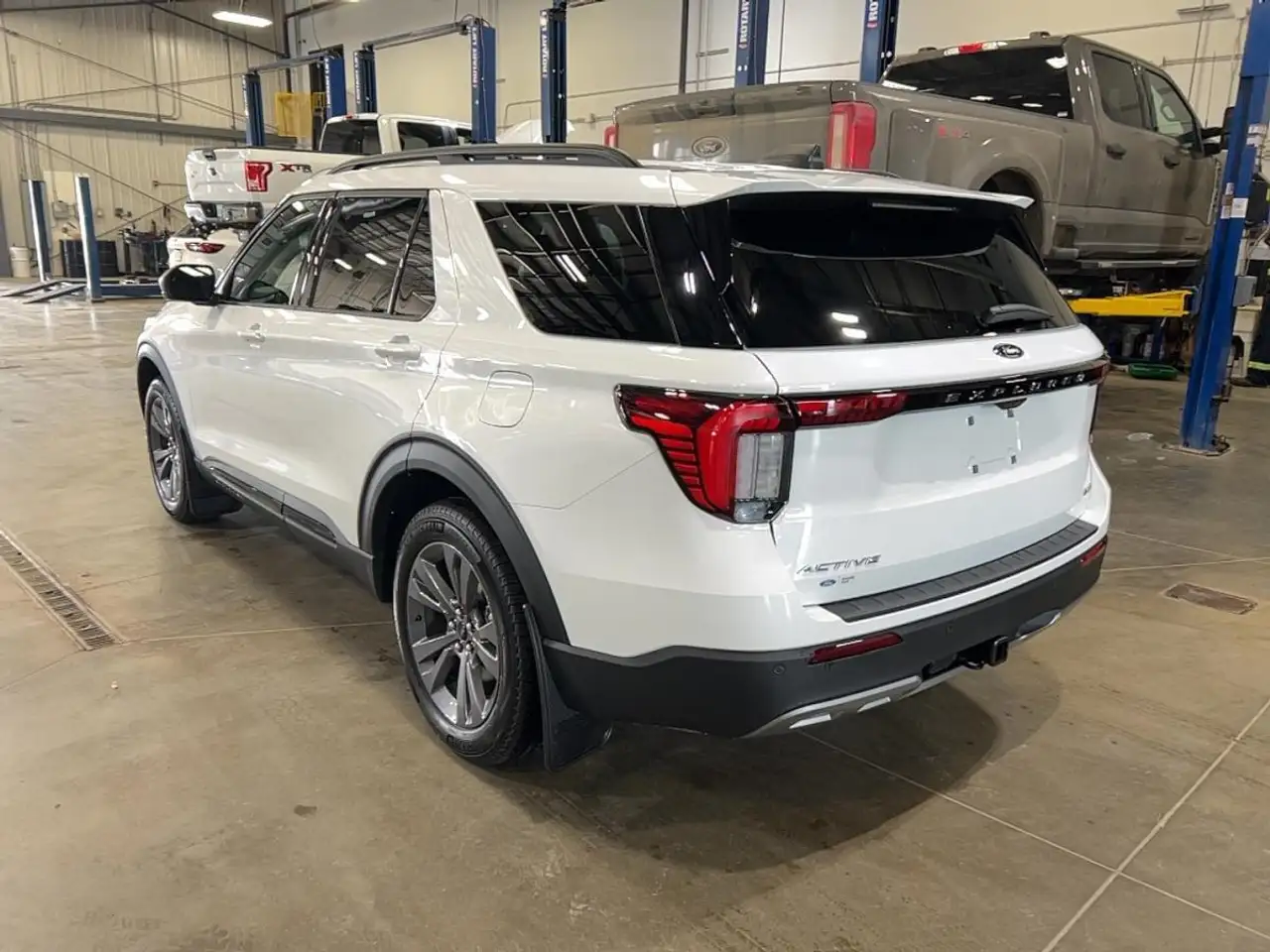 Ford Explorer снимка Ford Explorer