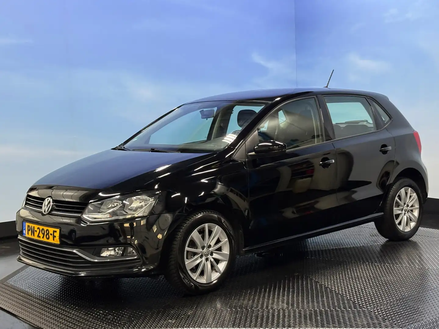 Volkswagen Polo 1.2 TSI Comfortline Business R Airco | Cruise | PD Zwart - 2