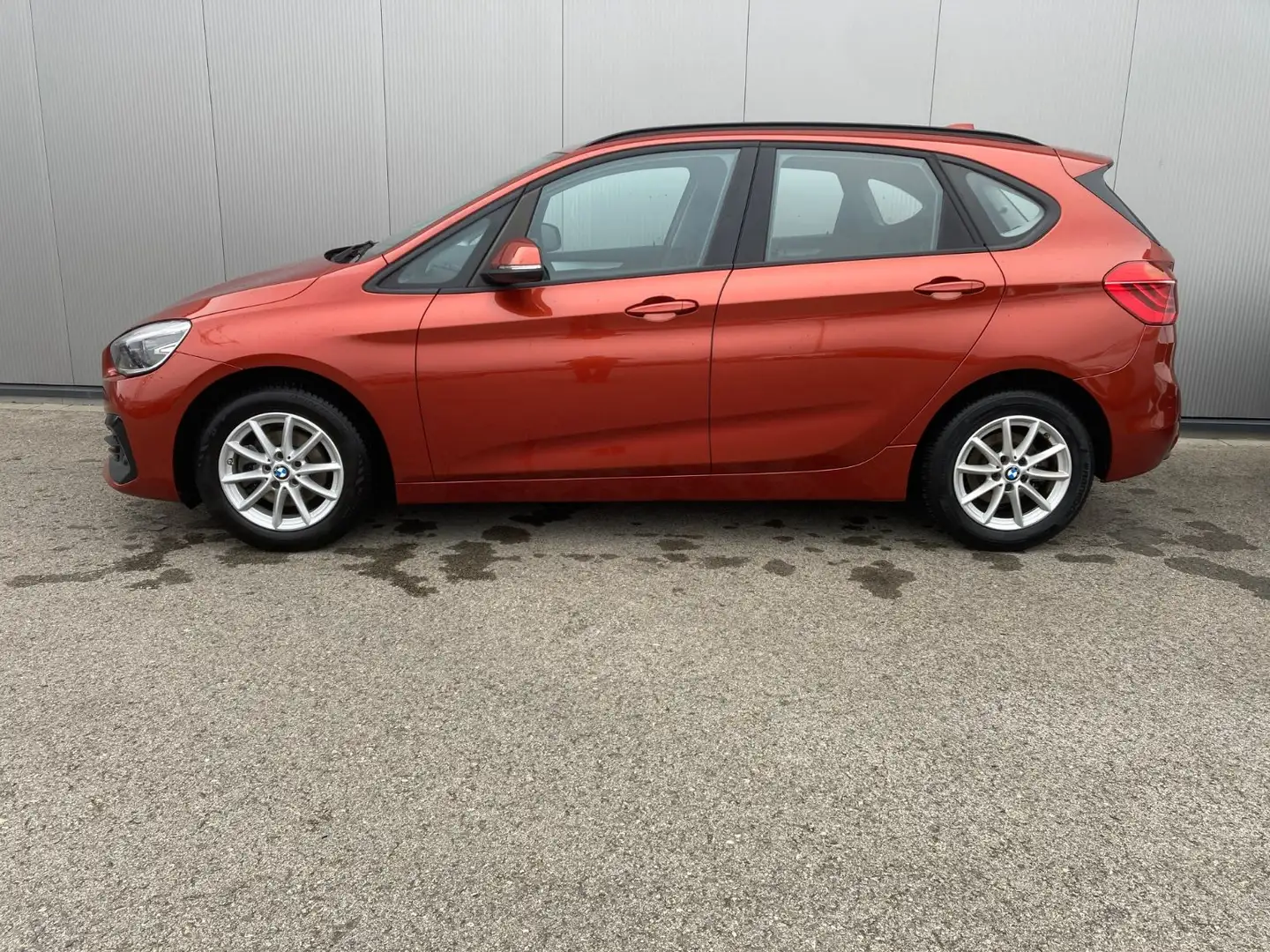 BMW 218 218iA*PDC*Navi*LED*AHK*Multi*Sitzheiz* Orange - 2
