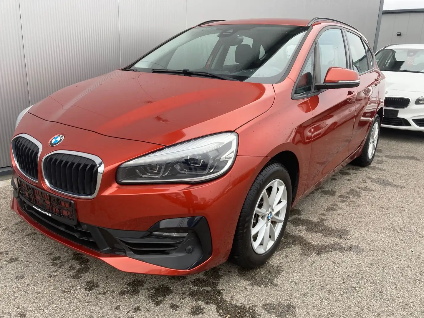 BMW 218 218iA*PDC*Navi*LED*AHK*Multi*Sitzheiz* Orange - 1