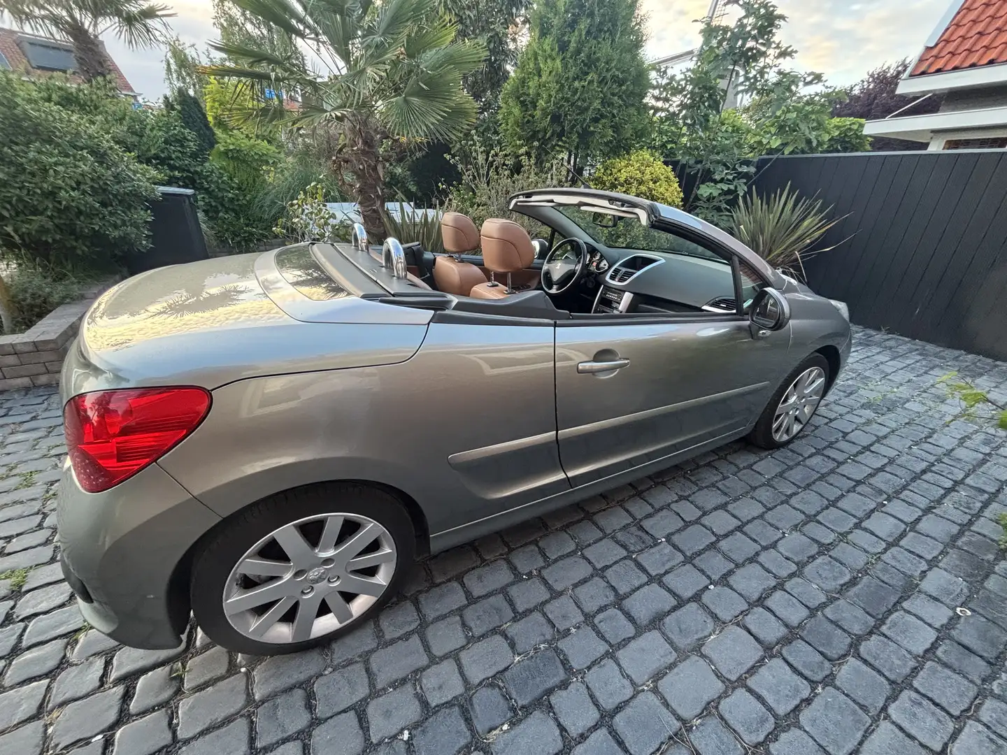 Peugeot 207 1.6 THP Sport Grijs - 1
