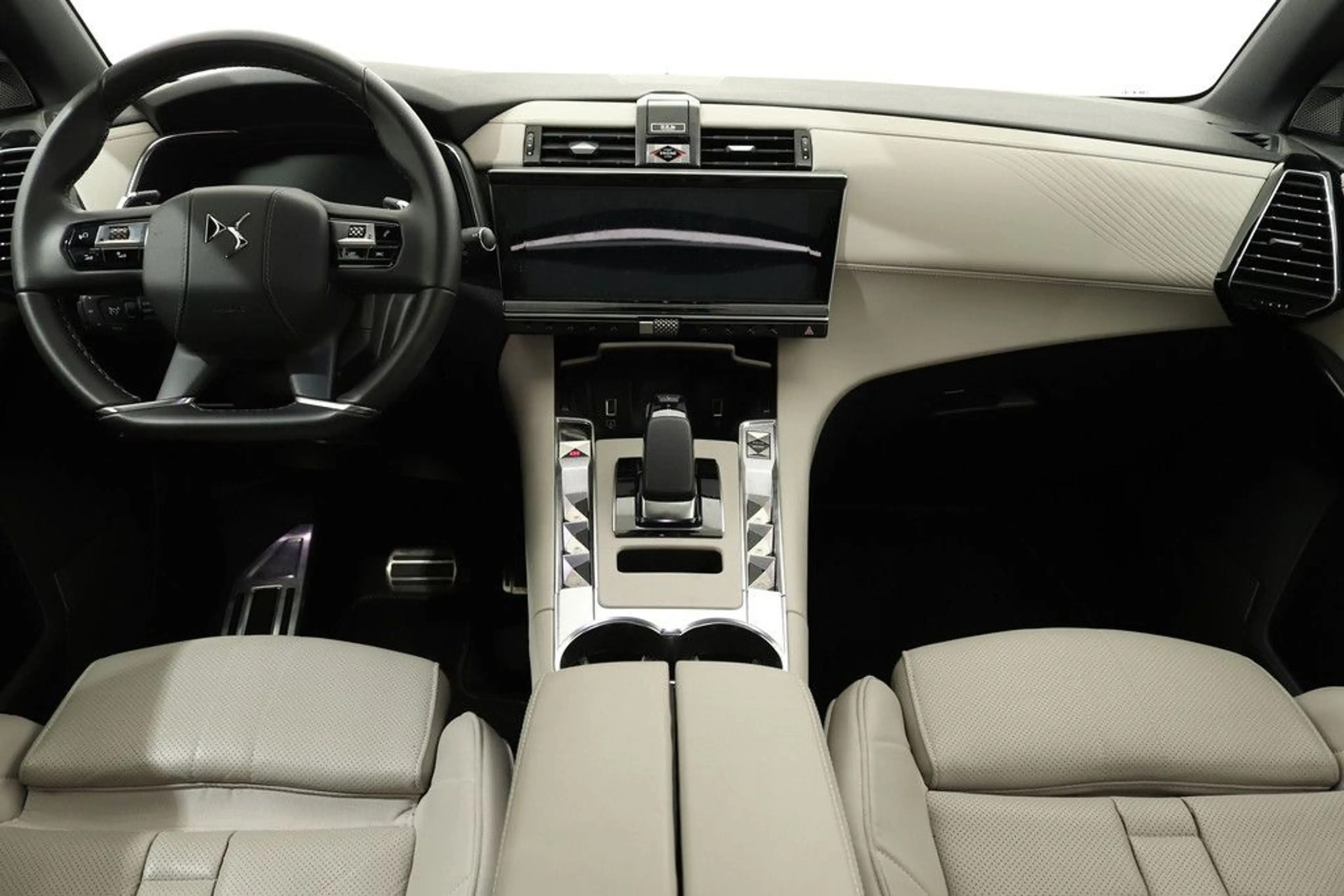 DS Automobiles DS 7 DS7 Opera E-Tense 4x4 360 Pano,21",Nappa,Focal — photo 8