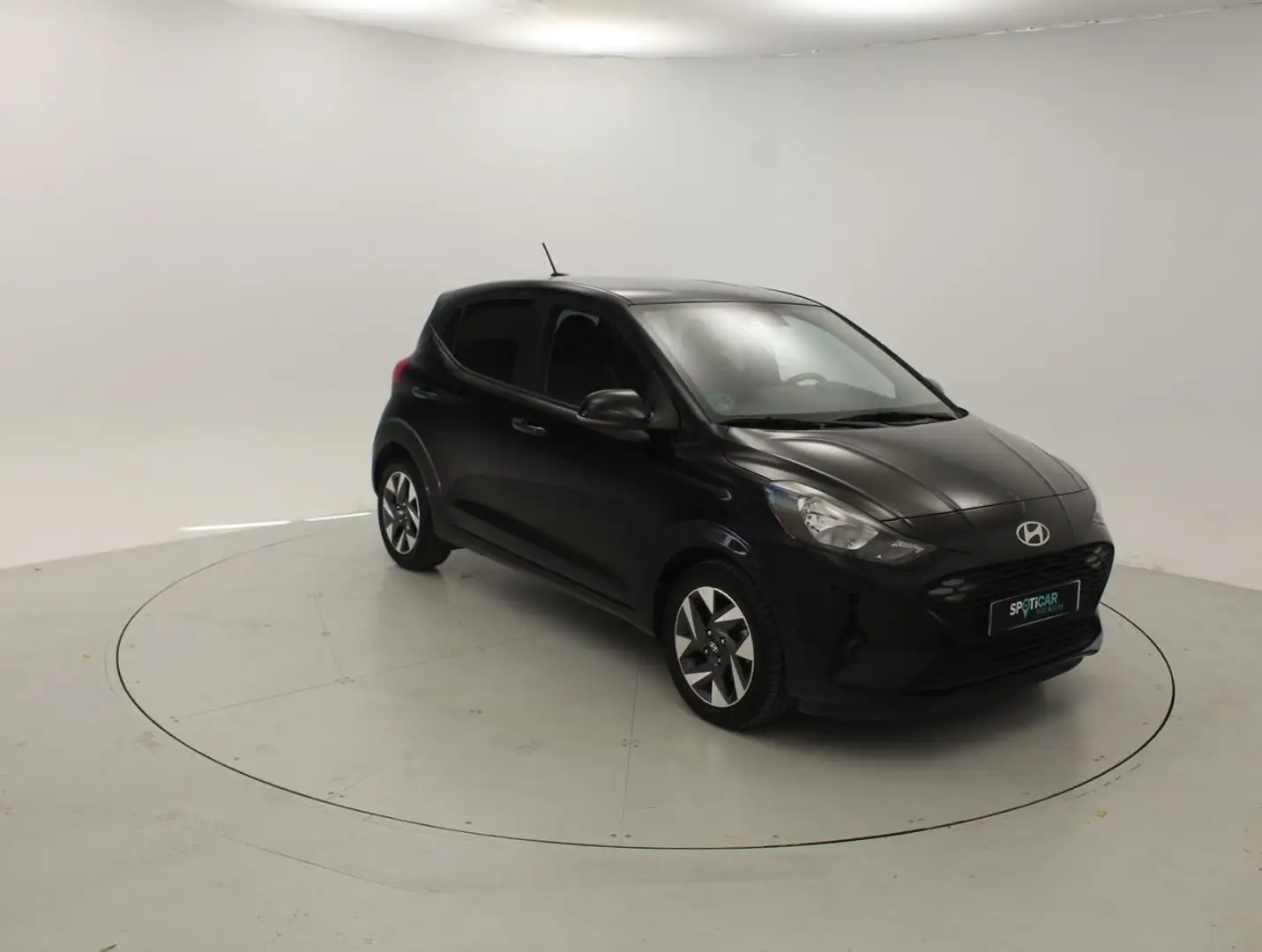 Hyundai i10 1.0 Klass AT Negro - 1