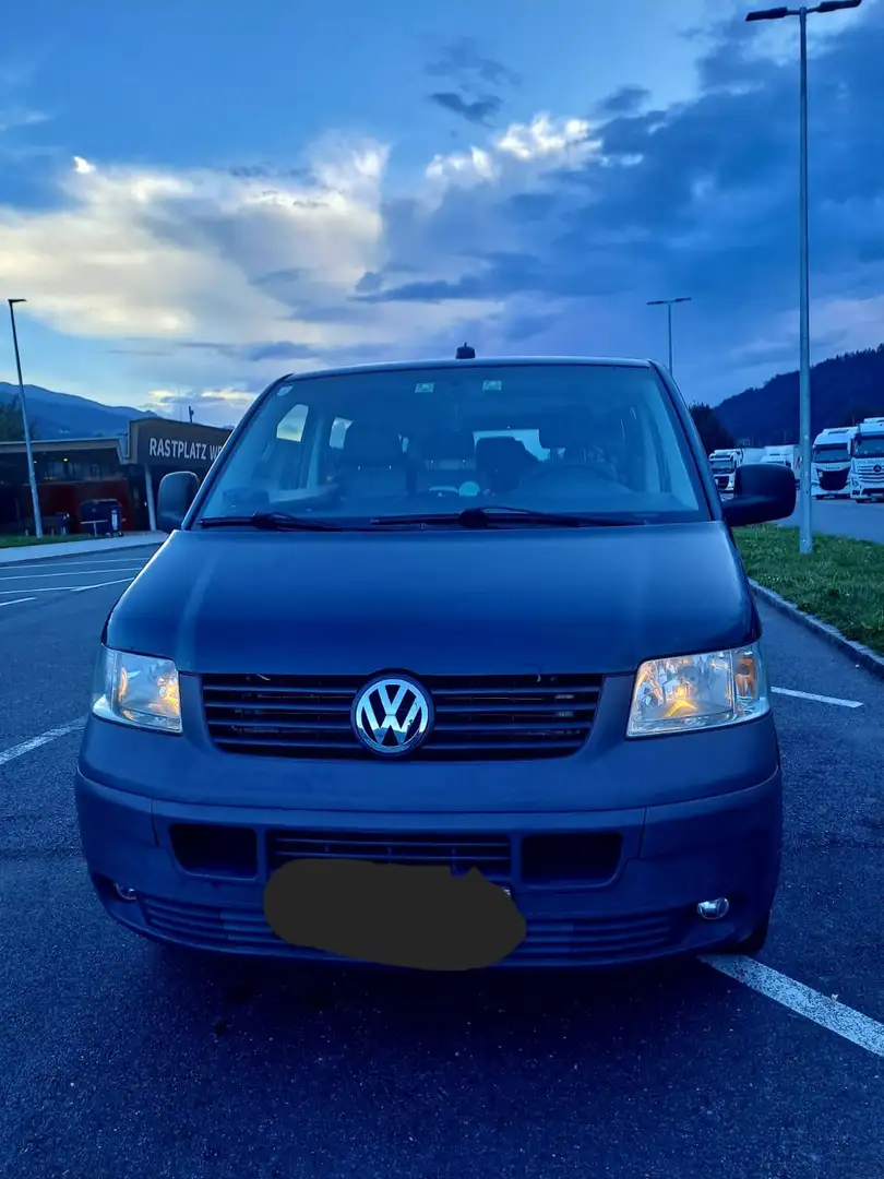 Volkswagen T5 Transporter Grün - 1