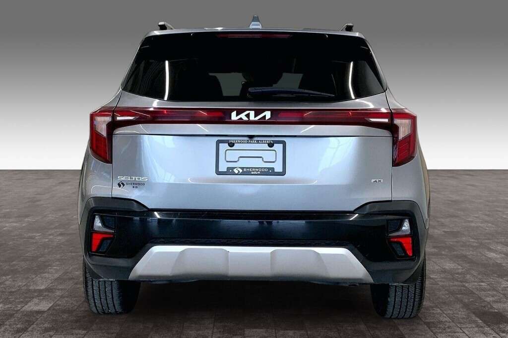 2025 Kia Seltos EX AWD | LEATHER | SUNROOF | HEATED SEATS & WHEEL — снимка 4