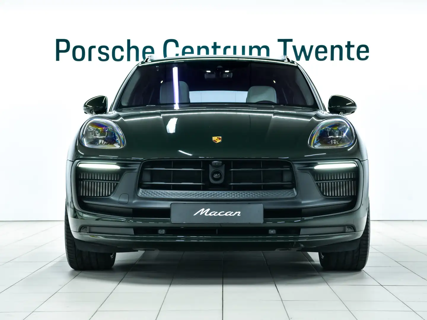 Porsche Macan GTS Vert - 2