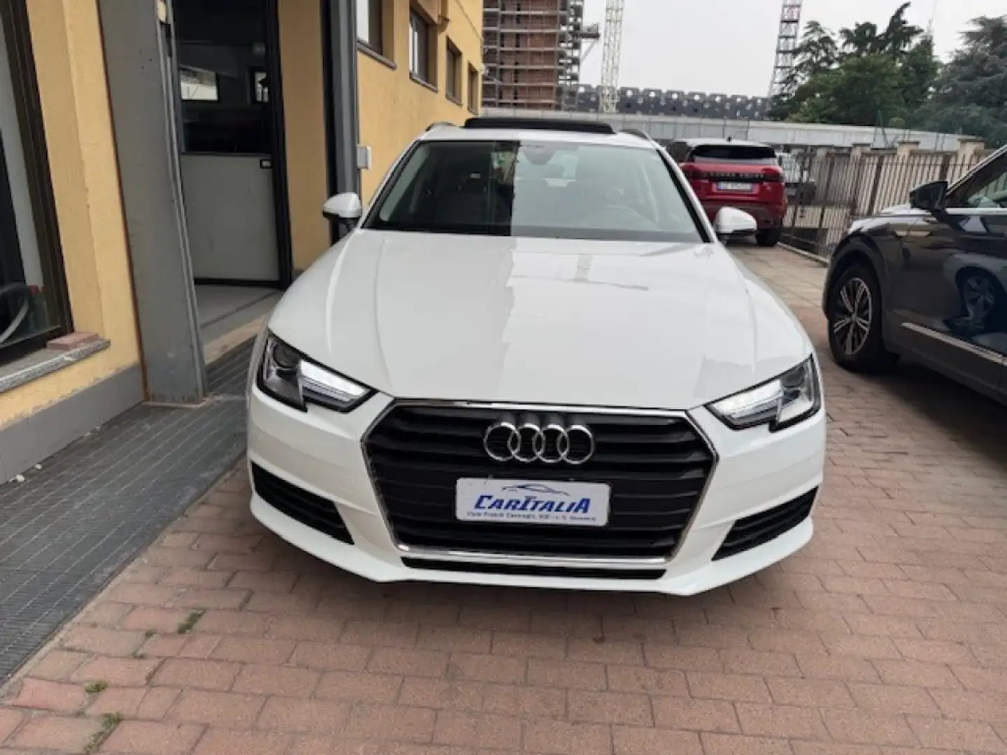Audi A4 Avant 2.0 TDI 150 CV S tronic TETTO PANORAMICO Wit - 2