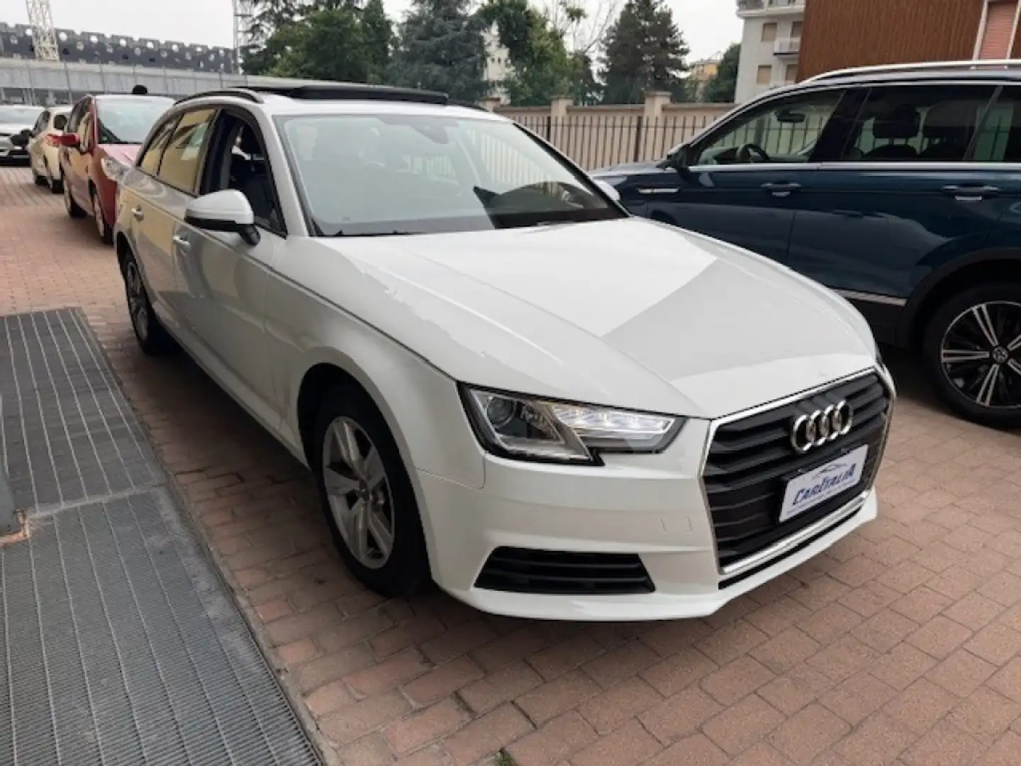 Audi A4 Avant 2.0 TDI 150 CV S tronic TETTO PANORAMICO Wit - 1