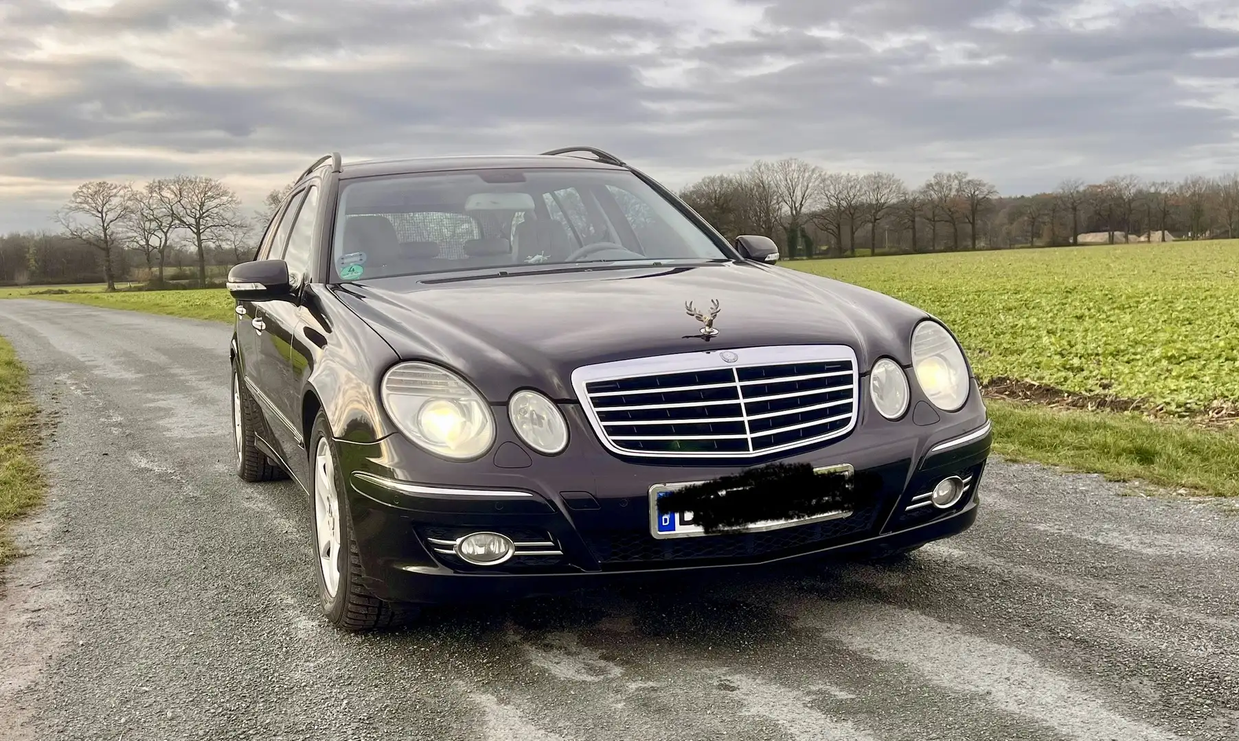 Mercedes-Benz E 320 E 320 T CDI (211.222) Schwarz - 2