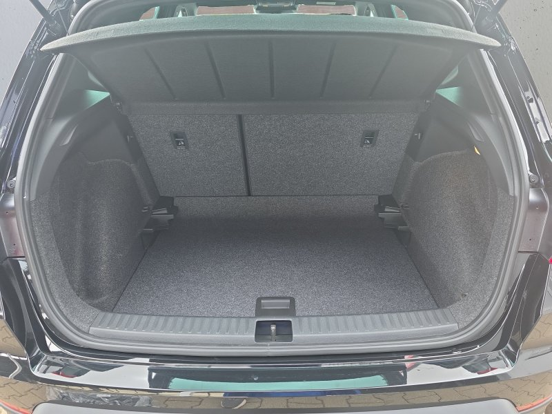 SEAT Arona FR 1,5TSI DSG aAHK/LED/ACC/Kamera/Winterp.     ** — photo 16