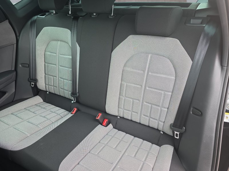 SEAT Arona FR 1,5TSI DSG aAHK/LED/ACC/Kamera/Winterp.     ** — photo 13