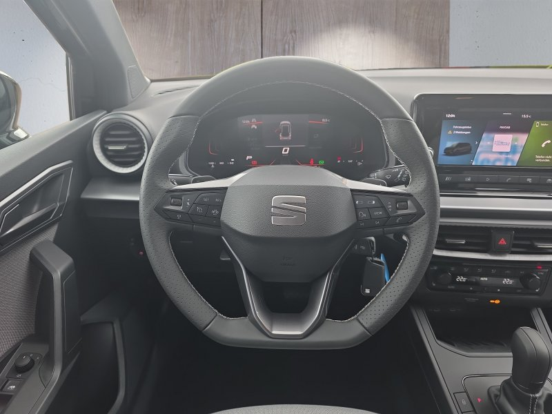 SEAT Arona FR 1,5TSI DSG aAHK/LED/ACC/Kamera/Winterp.     ** — photo 12