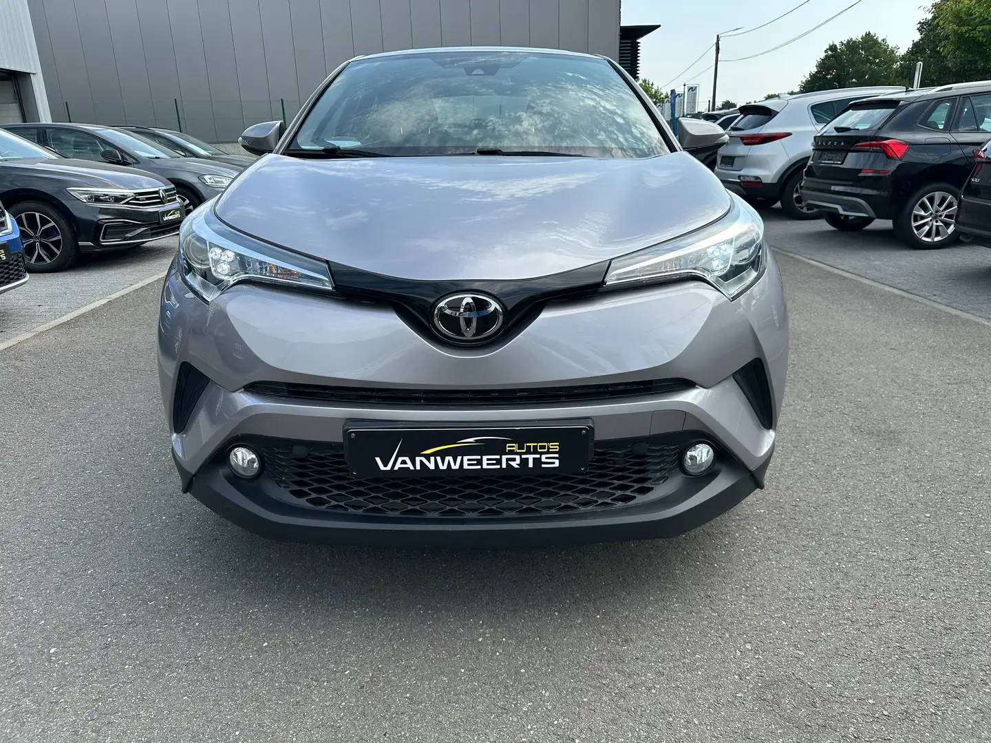 Toyota C-HR 1.2 Turbo 2WD, NAVIGATIE / CAMERA siva - 2