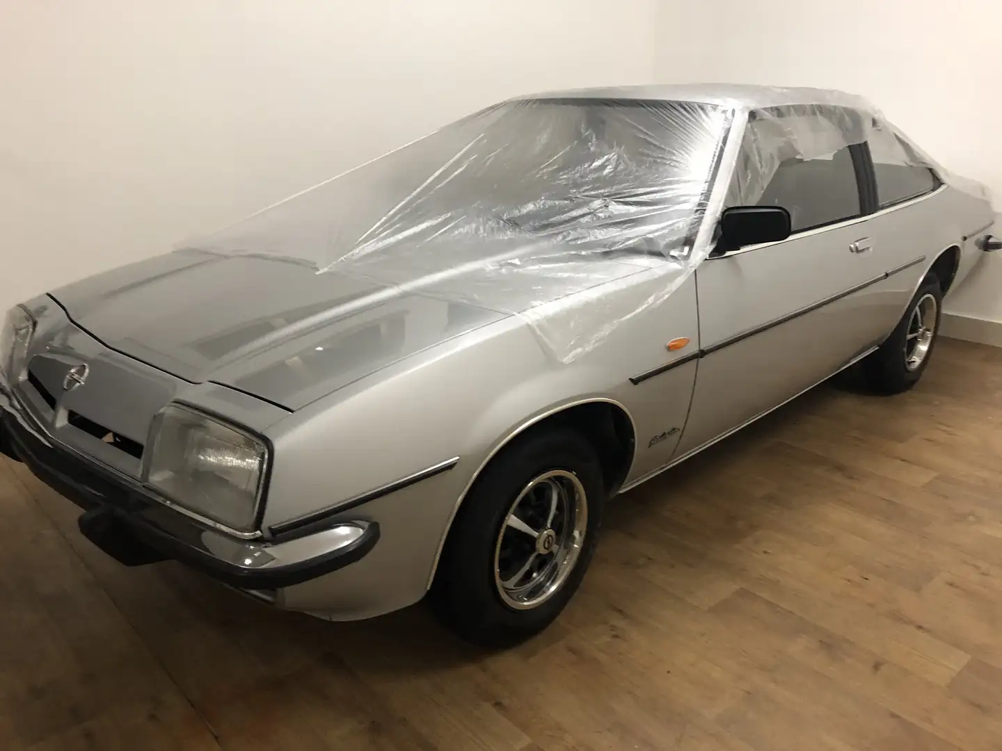 Opel Manta 1.2 berlinetta - 2