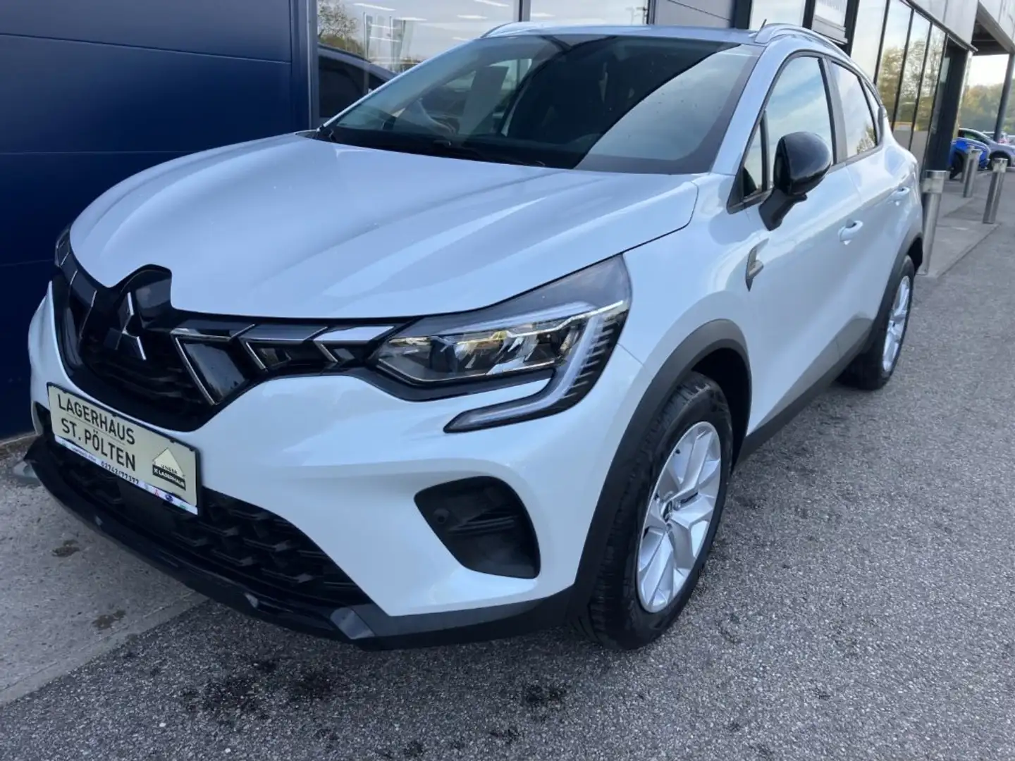 Mitsubishi ASX 1,3 Petrol Invite S+C 45 Jahre Edition 23 Wit - 1