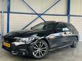 BMW 320 3-serie Touring 320d High Executive PANO|LED|Leder Zwart - thumbnail 1