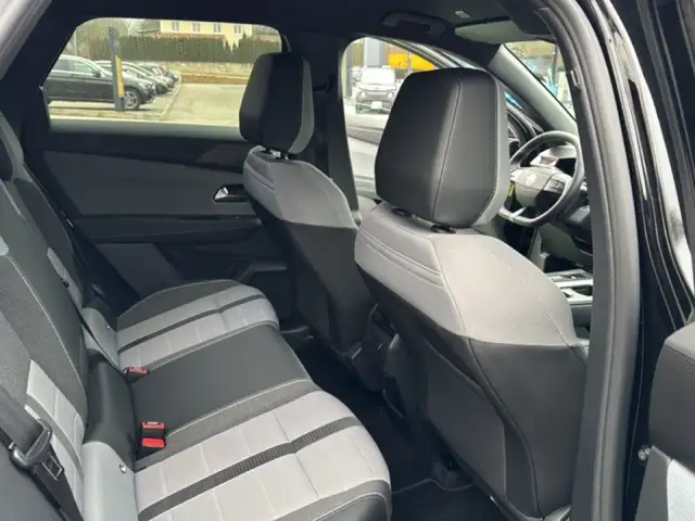 Opel Grandland view 10
