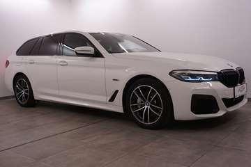 e xDrive M Sport // harman/kardon // AHK // ACC //